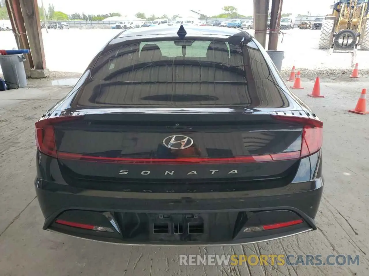 6 Photograph of a damaged car 5NPEG4JA8MH111808 HYUNDAI SONATA 2021