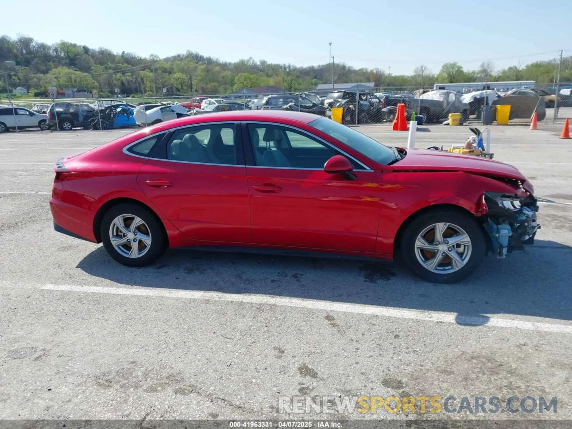 14 Photograph of a damaged car 5NPEG4JA8MH124400 HYUNDAI SONATA 2021