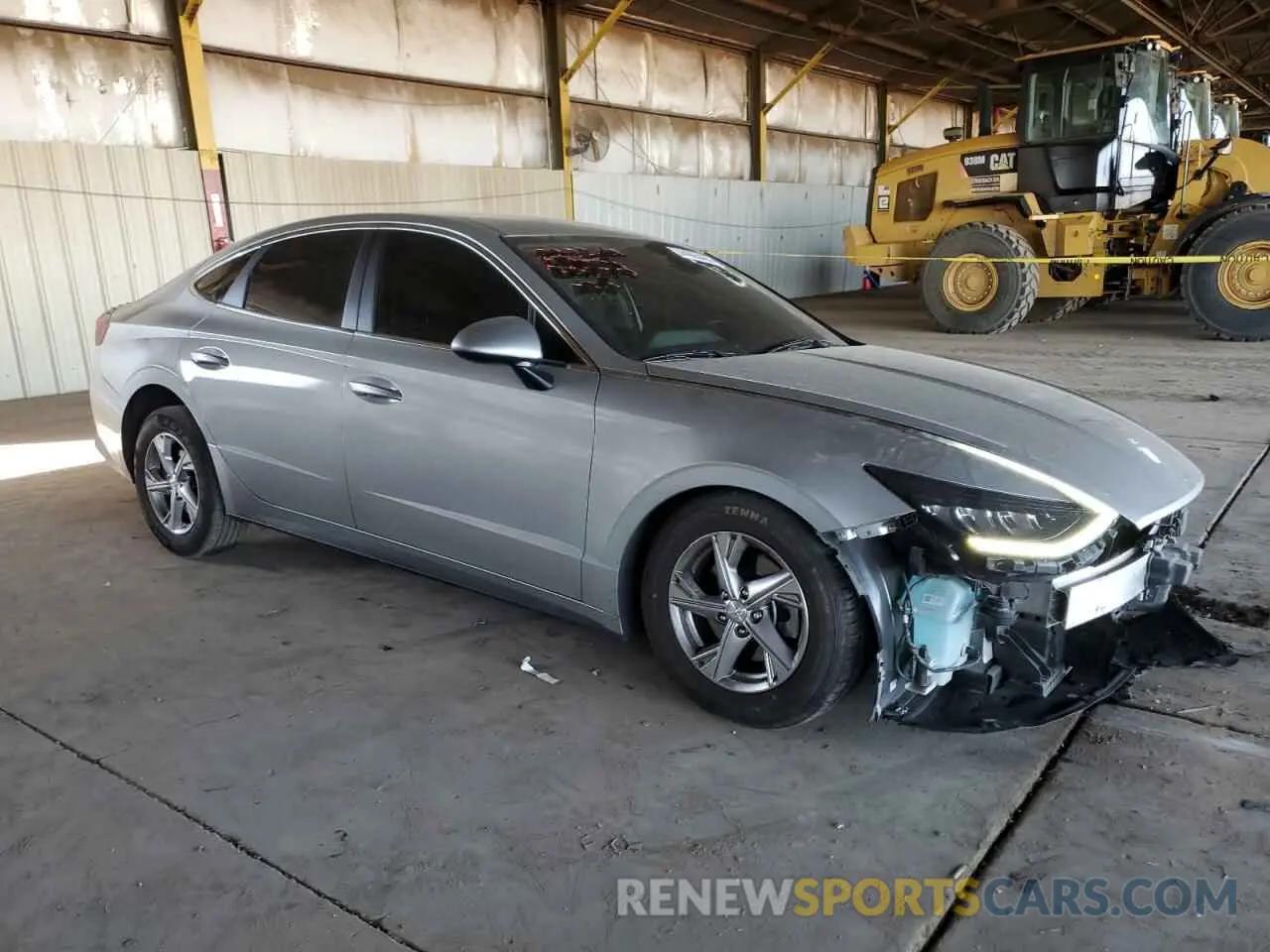 4 Photograph of a damaged car 5NPEG4JA8MH128785 HYUNDAI SONATA 2021