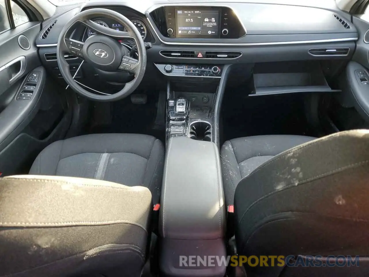 8 Photograph of a damaged car 5NPEG4JA8MH129953 HYUNDAI SONATA 2021