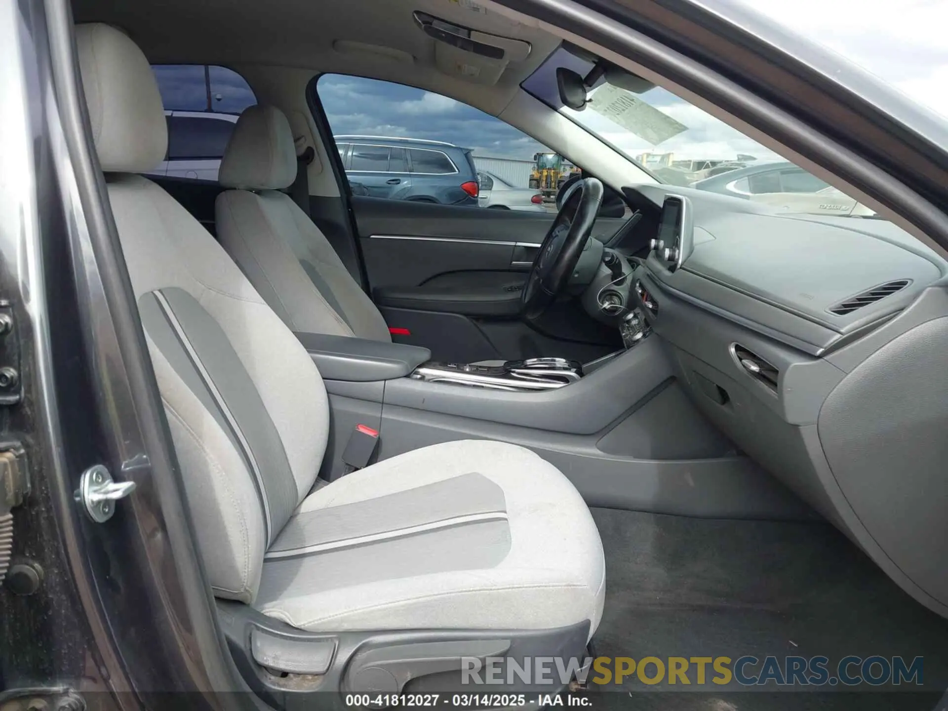 5 Photograph of a damaged car 5NPEG4JA9MH069018 HYUNDAI SONATA 2021