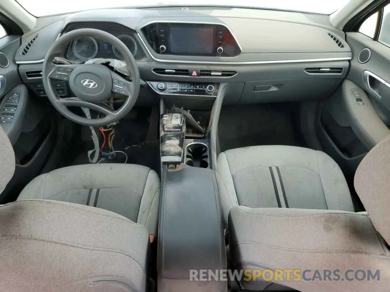 8 Photograph of a damaged car 5NPEG4JA9MH070296 HYUNDAI SONATA 2021