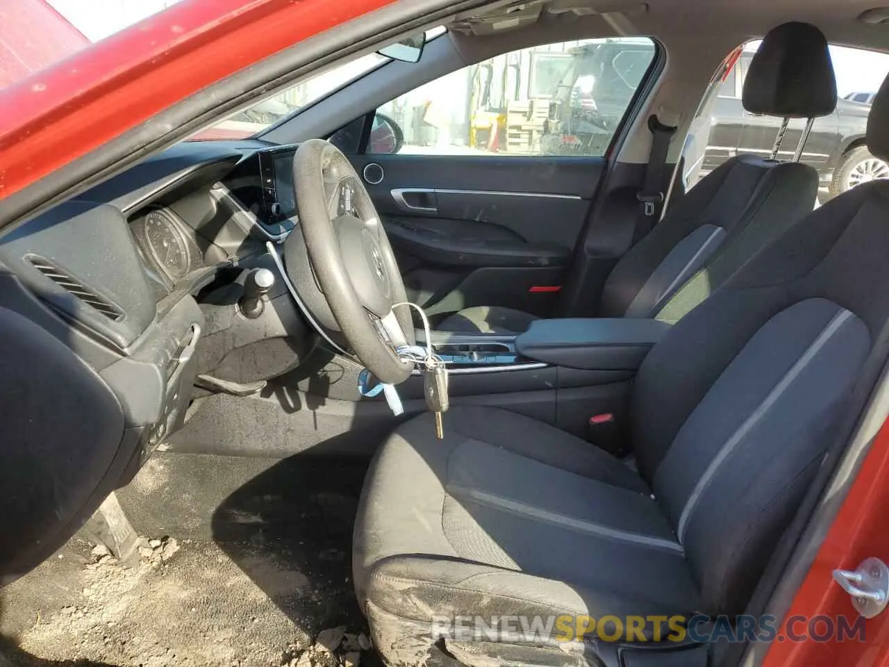 7 Photograph of a damaged car 5NPEG4JA9MH074591 HYUNDAI SONATA 2021