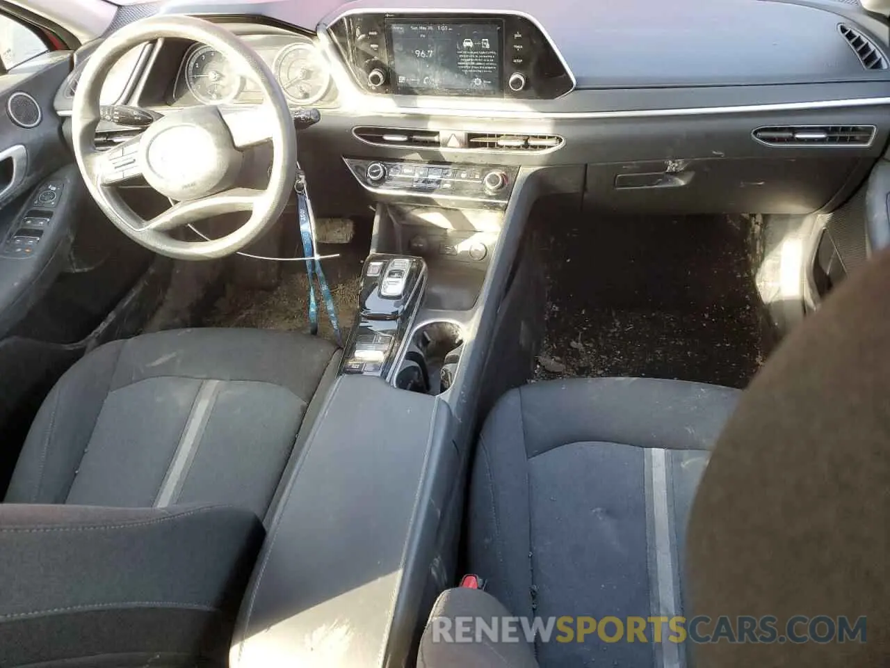 8 Photograph of a damaged car 5NPEG4JA9MH074591 HYUNDAI SONATA 2021