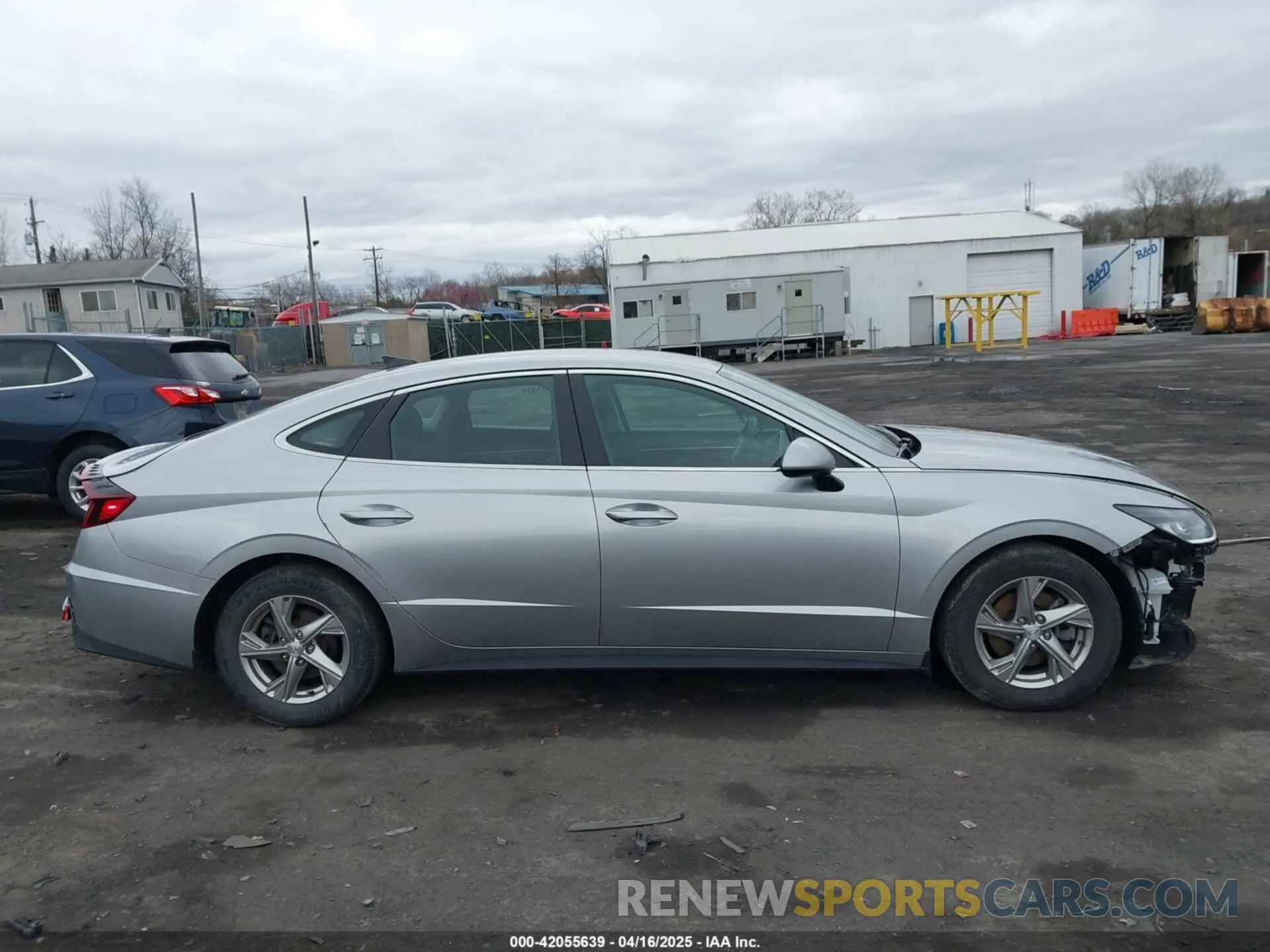 13 Photograph of a damaged car 5NPEG4JA9MH108576 HYUNDAI SONATA 2021