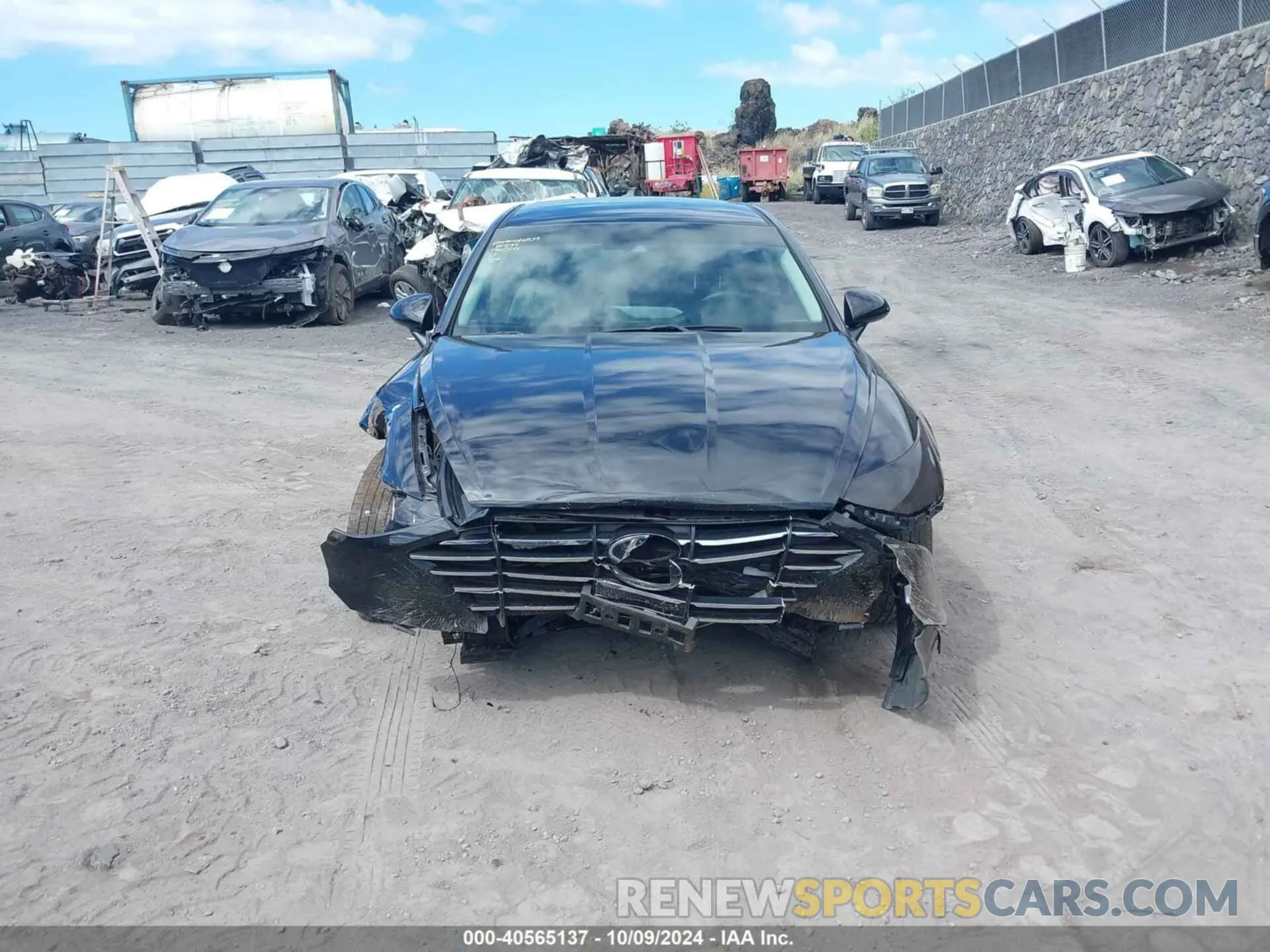 12 Photograph of a damaged car 5NPEG4JA9MH110358 HYUNDAI SONATA 2021