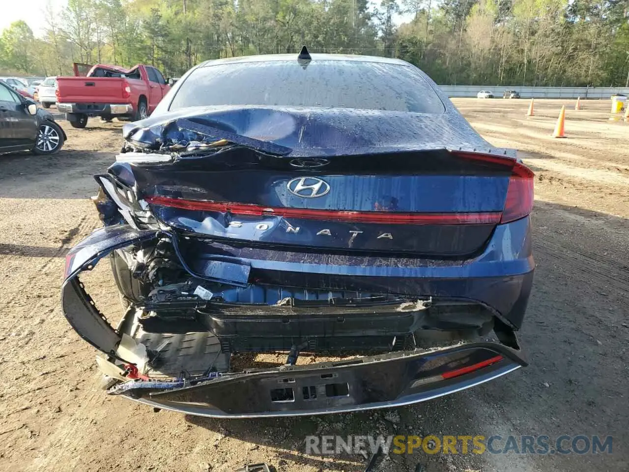 6 Photograph of a damaged car 5NPEG4JA9MH118508 HYUNDAI SONATA 2021