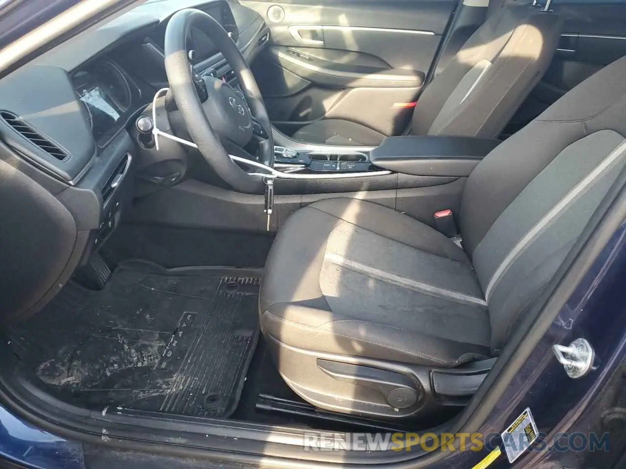 7 Photograph of a damaged car 5NPEG4JA9MH118508 HYUNDAI SONATA 2021