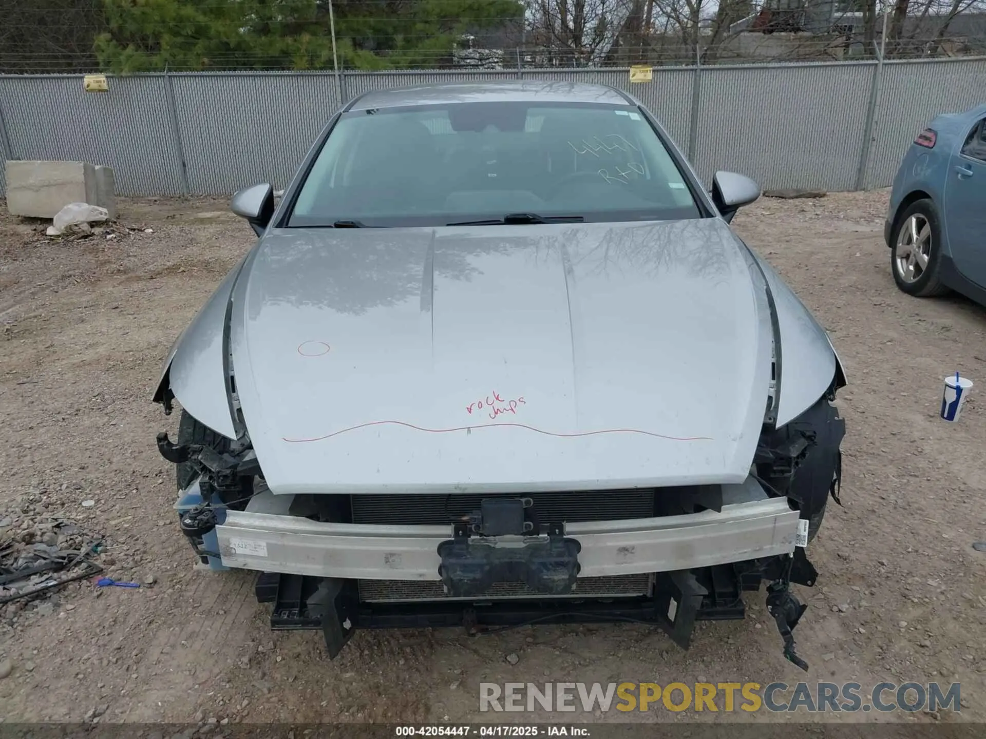 12 Photograph of a damaged car 5NPEG4JAXMH070873 HYUNDAI SONATA 2021