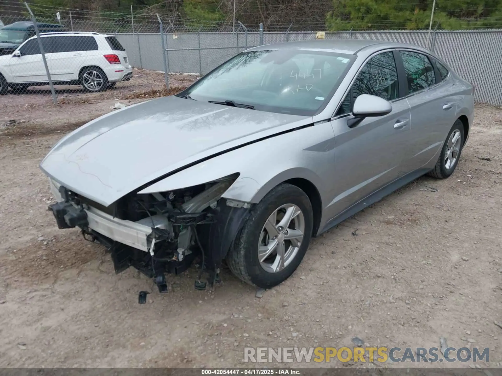 2 Photograph of a damaged car 5NPEG4JAXMH070873 HYUNDAI SONATA 2021