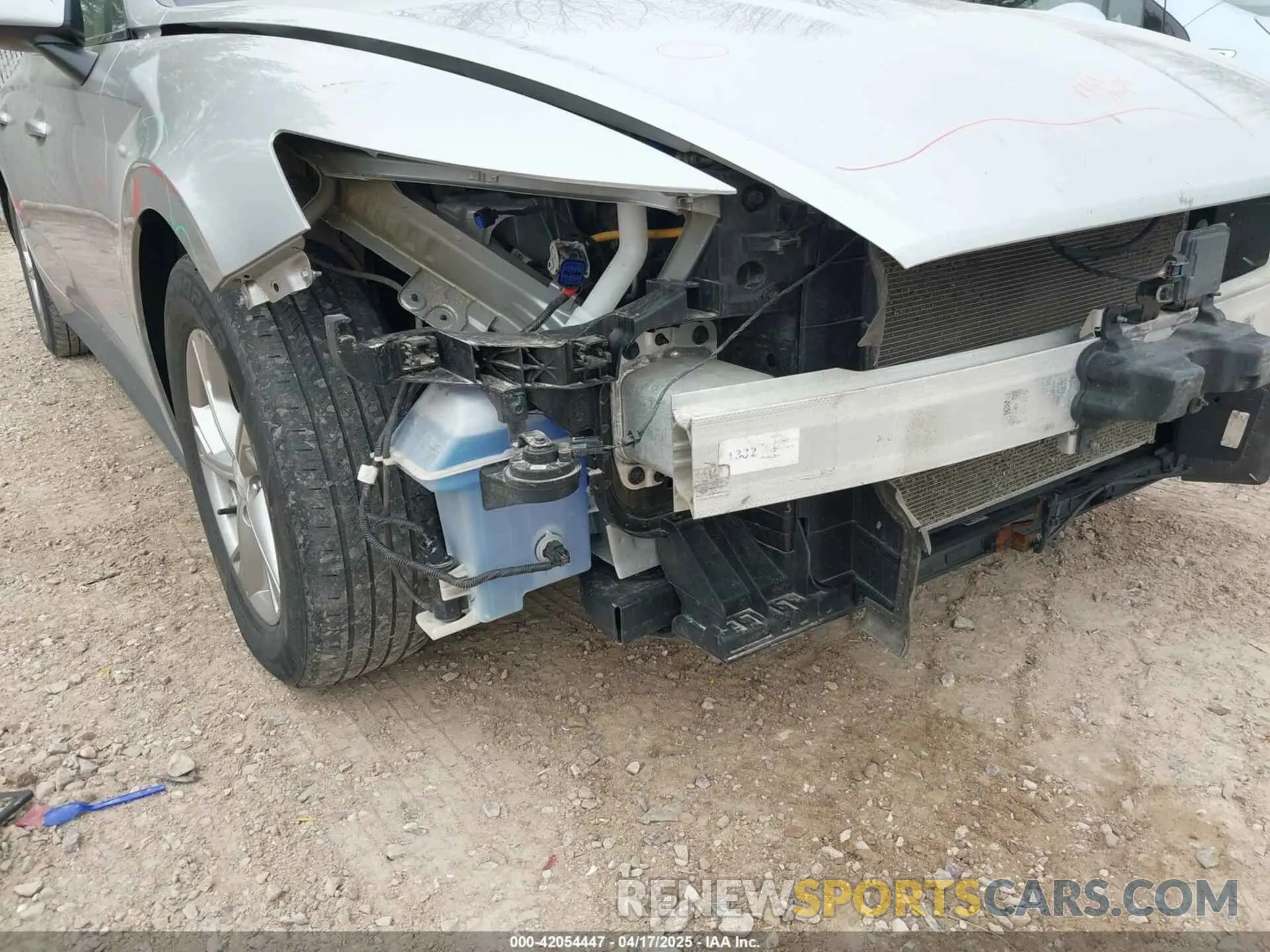 20 Photograph of a damaged car 5NPEG4JAXMH070873 HYUNDAI SONATA 2021