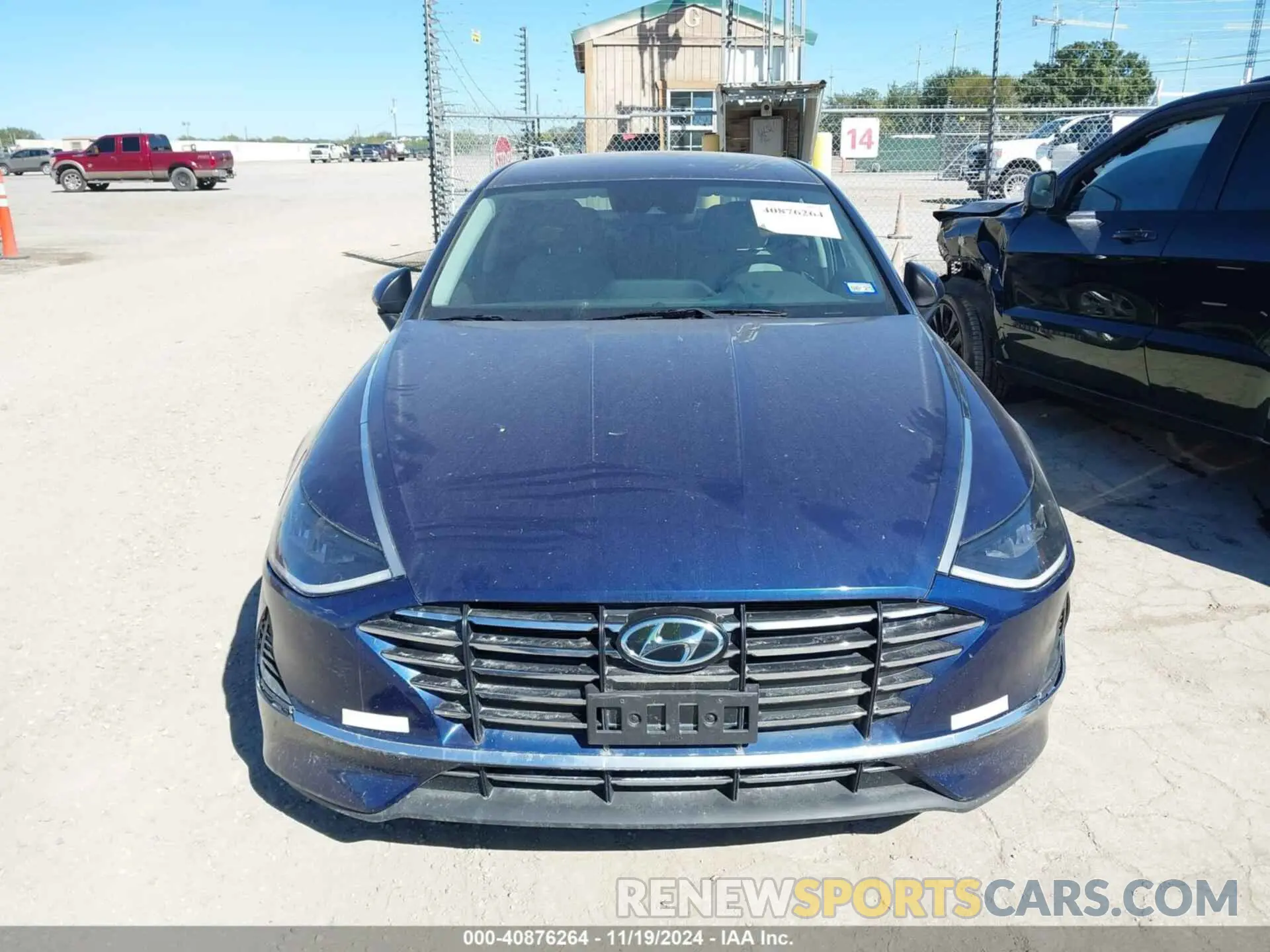 12 Photograph of a damaged car 5NPEG4JAXMH073935 HYUNDAI SONATA 2021