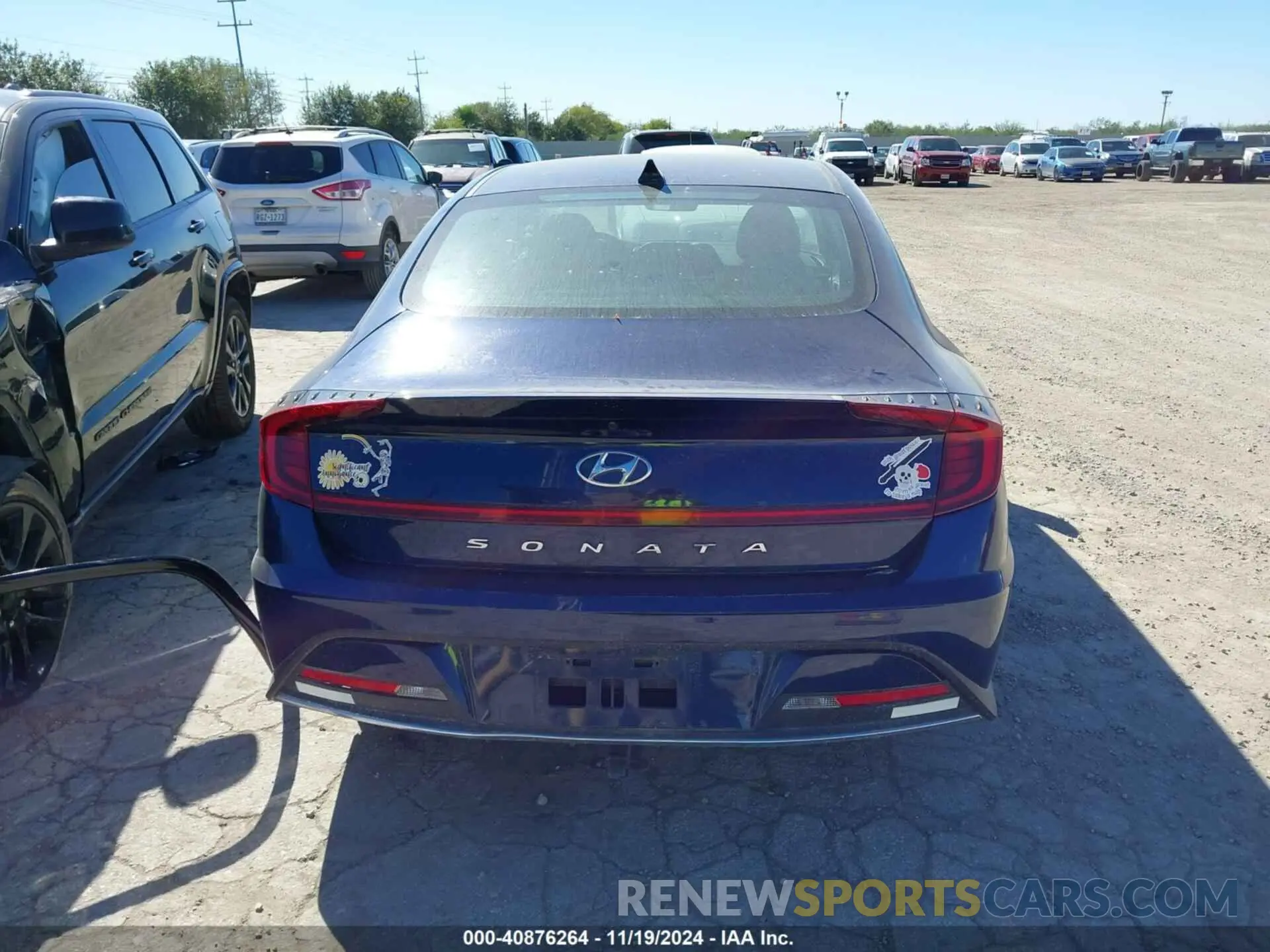 16 Photograph of a damaged car 5NPEG4JAXMH073935 HYUNDAI SONATA 2021