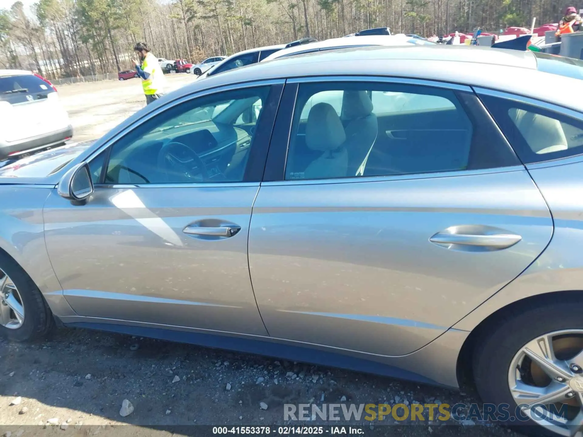 15 Photograph of a damaged car 5NPEG4JAXMH075720 HYUNDAI SONATA 2021
