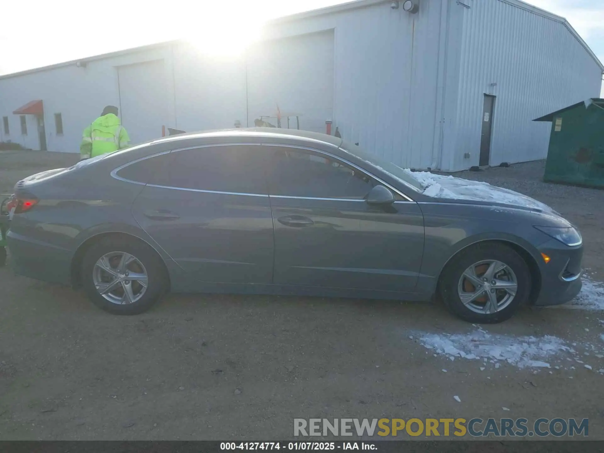 13 Photograph of a damaged car 5NPEG4JAXMH076320 HYUNDAI SONATA 2021