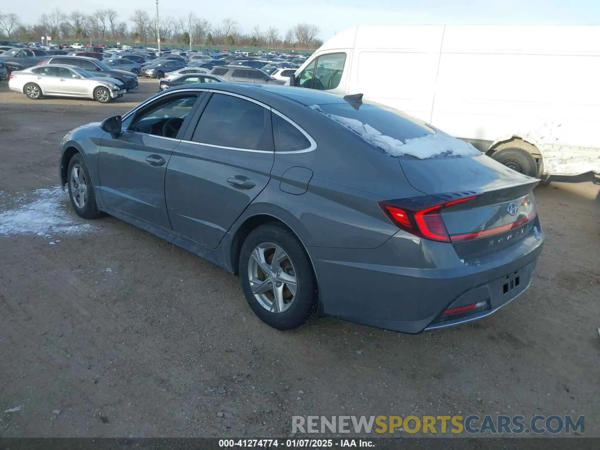 3 Photograph of a damaged car 5NPEG4JAXMH076320 HYUNDAI SONATA 2021