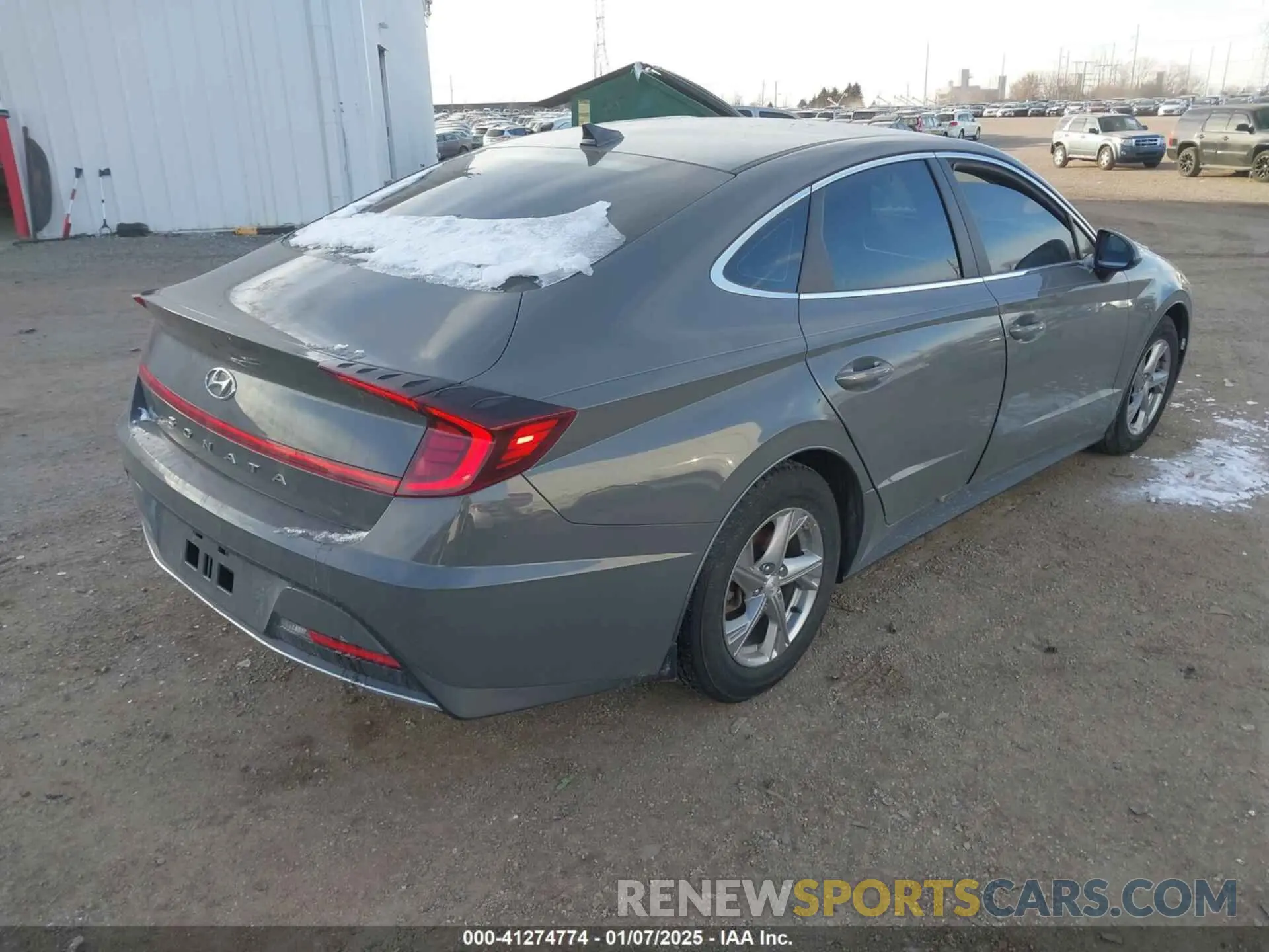 4 Photograph of a damaged car 5NPEG4JAXMH076320 HYUNDAI SONATA 2021