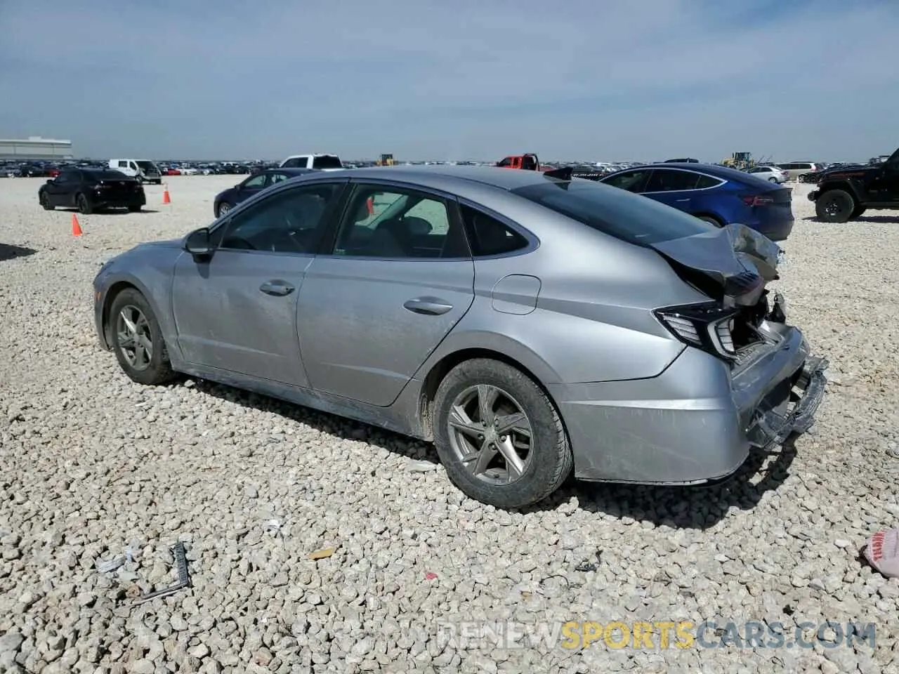 2 Photograph of a damaged car 5NPEG4JAXMH107856 HYUNDAI SONATA 2021