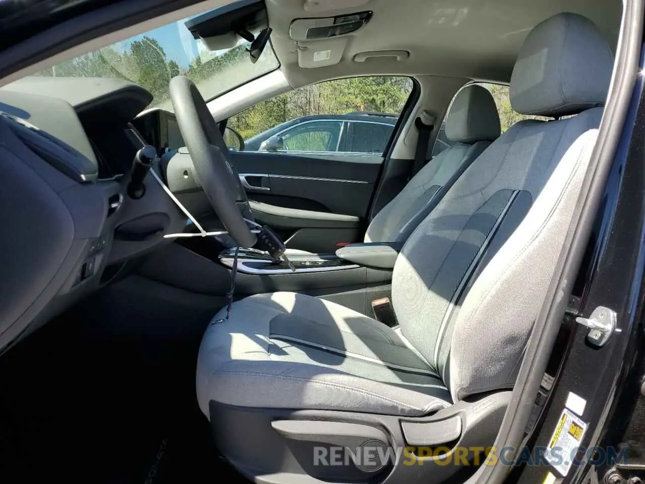 7 Photograph of a damaged car 5NPEG4JAXMH121031 HYUNDAI SONATA 2021