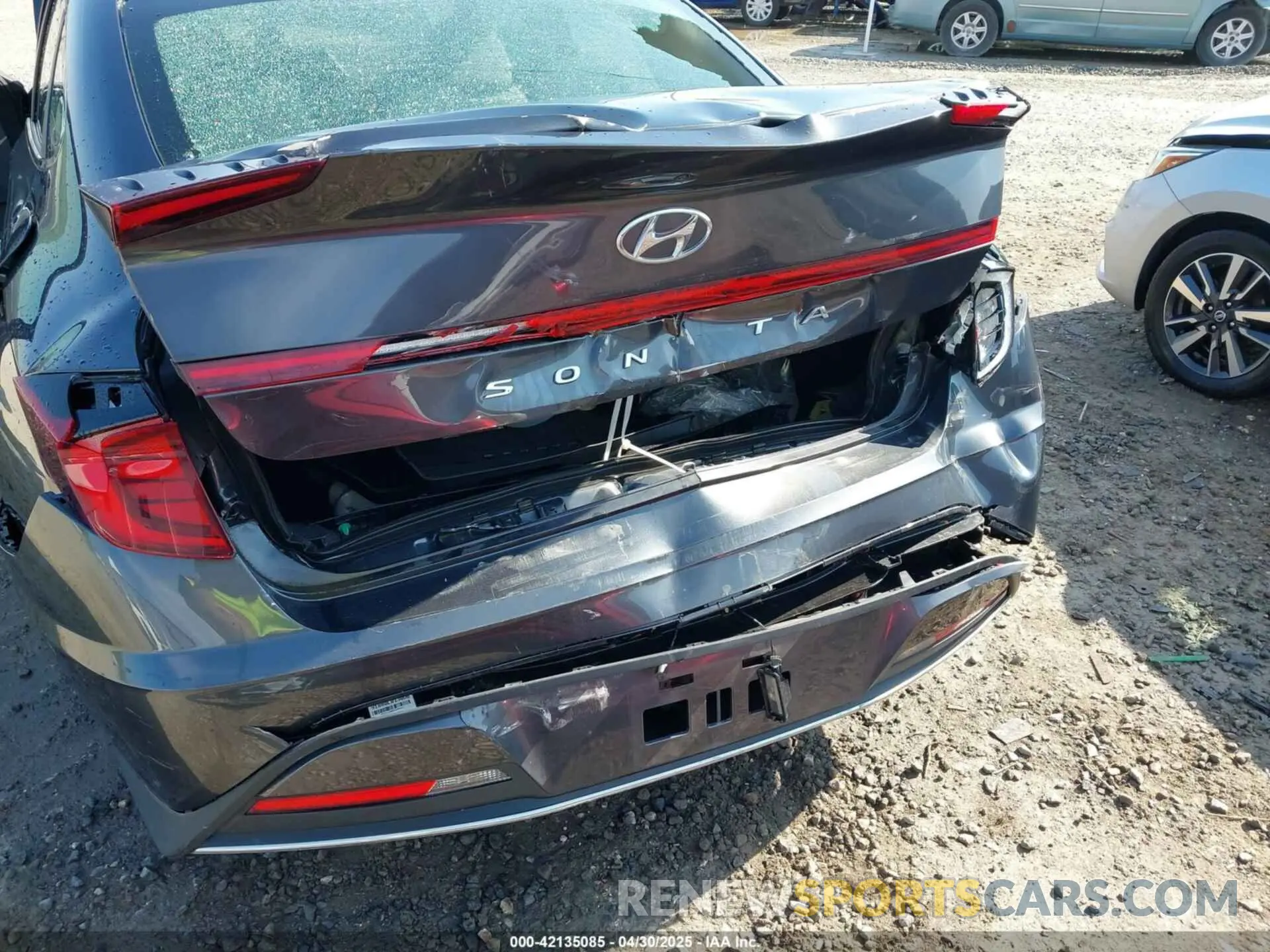 6 Photograph of a damaged car 5NPEG4JAXMH124446 HYUNDAI SONATA 2021