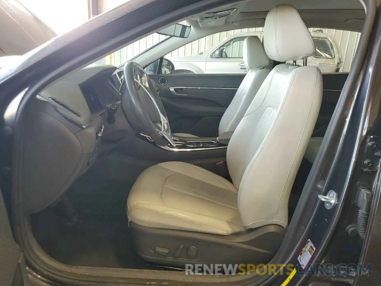 7 Photograph of a damaged car 5NPEH4J20MH111162 HYUNDAI SONATA 2021