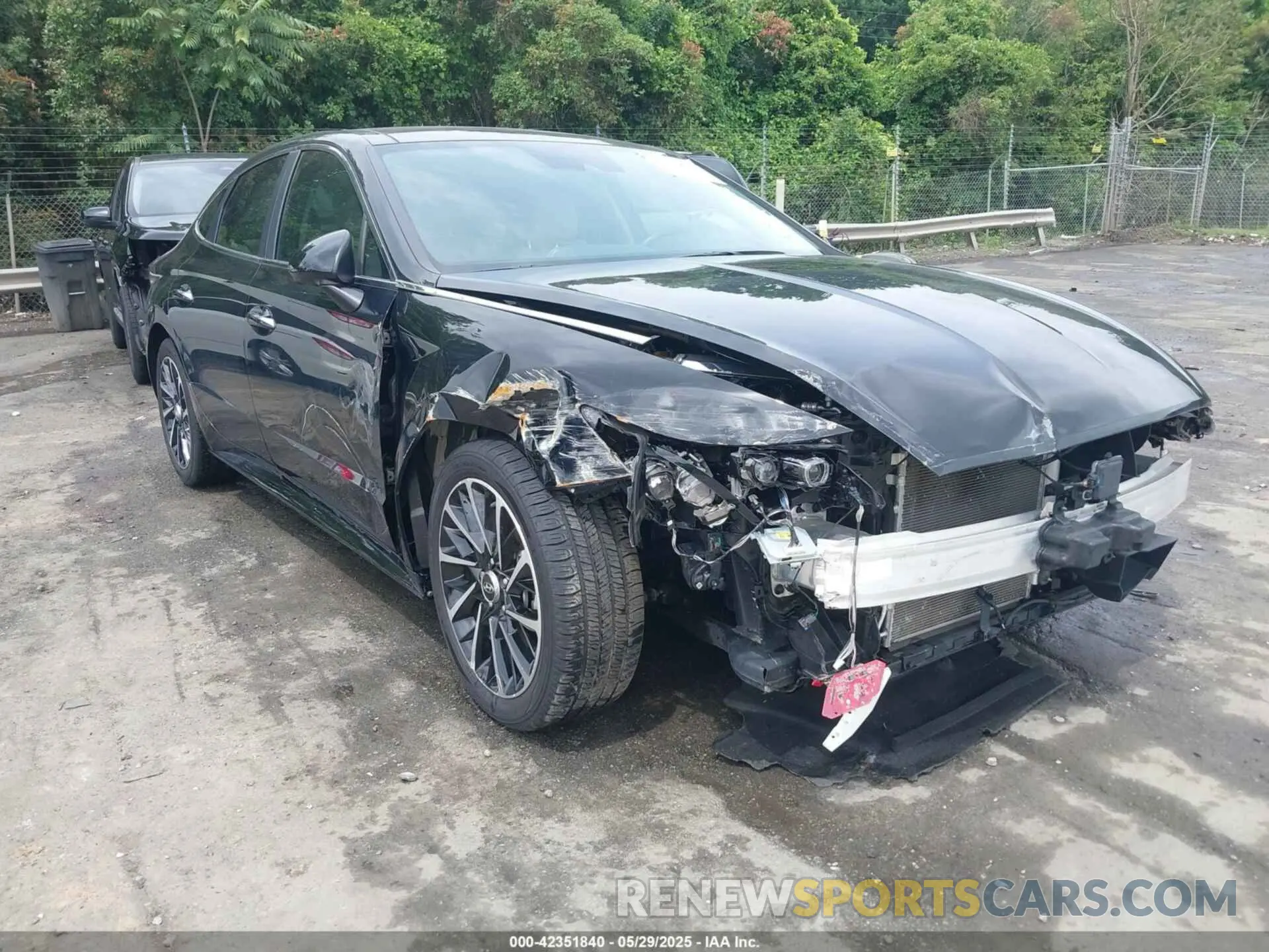 1 Photograph of a damaged car 5NPEH4J21MH094288 HYUNDAI SONATA 2021