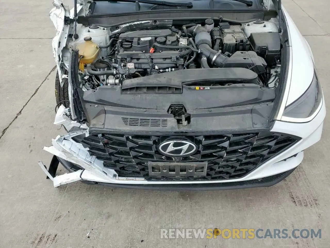 11 Photograph of a damaged car 5NPEH4J23MH117392 HYUNDAI SONATA 2021