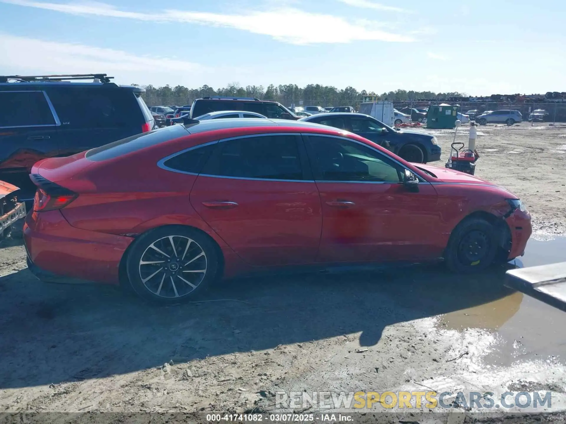13 Photograph of a damaged car 5NPEH4J23MH119255 HYUNDAI SONATA 2021