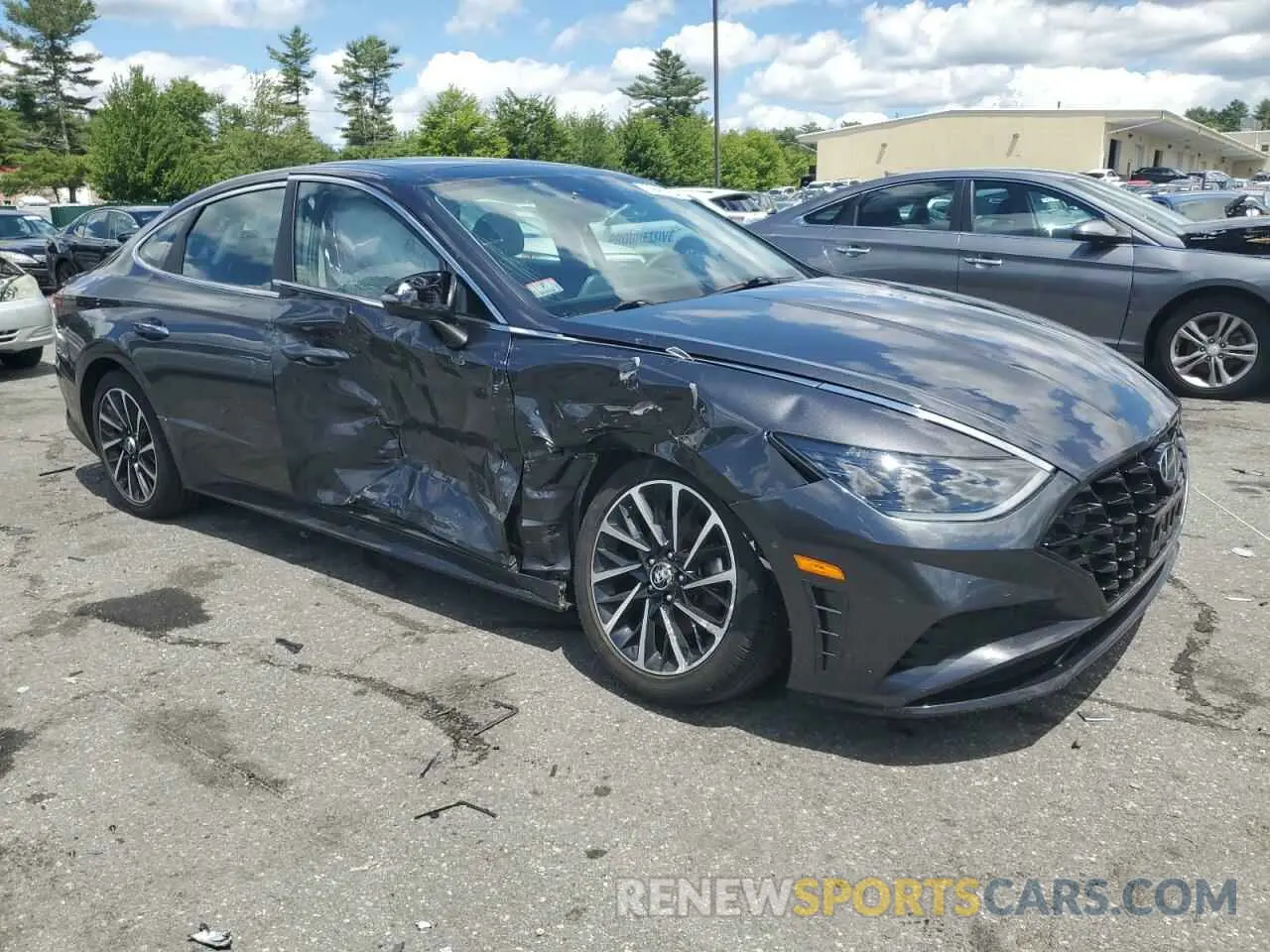 4 Photograph of a damaged car 5NPEH4J24MH072558 HYUNDAI SONATA 2021