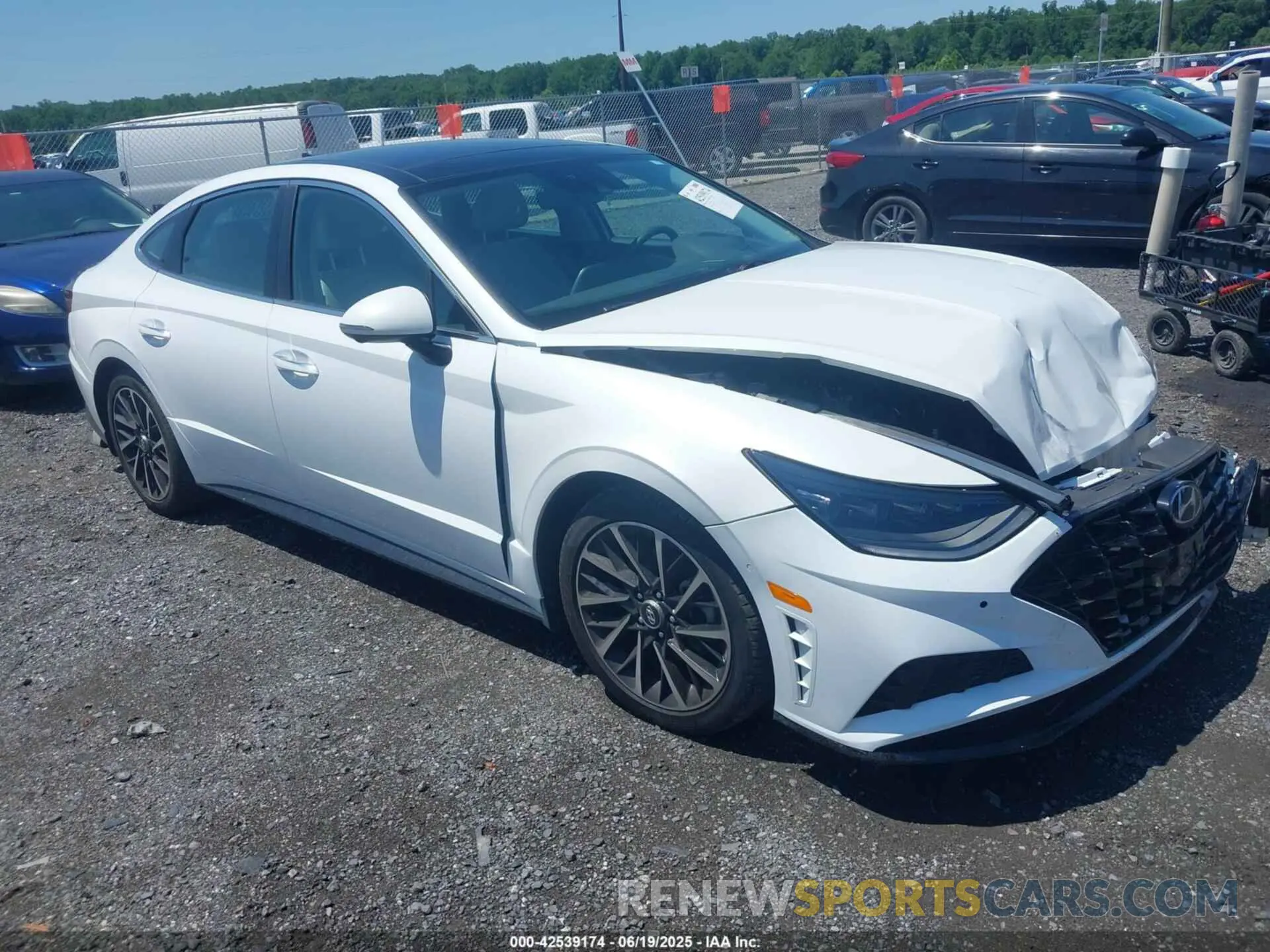 1 Photograph of a damaged car 5NPEH4J25MH072732 HYUNDAI SONATA 2021