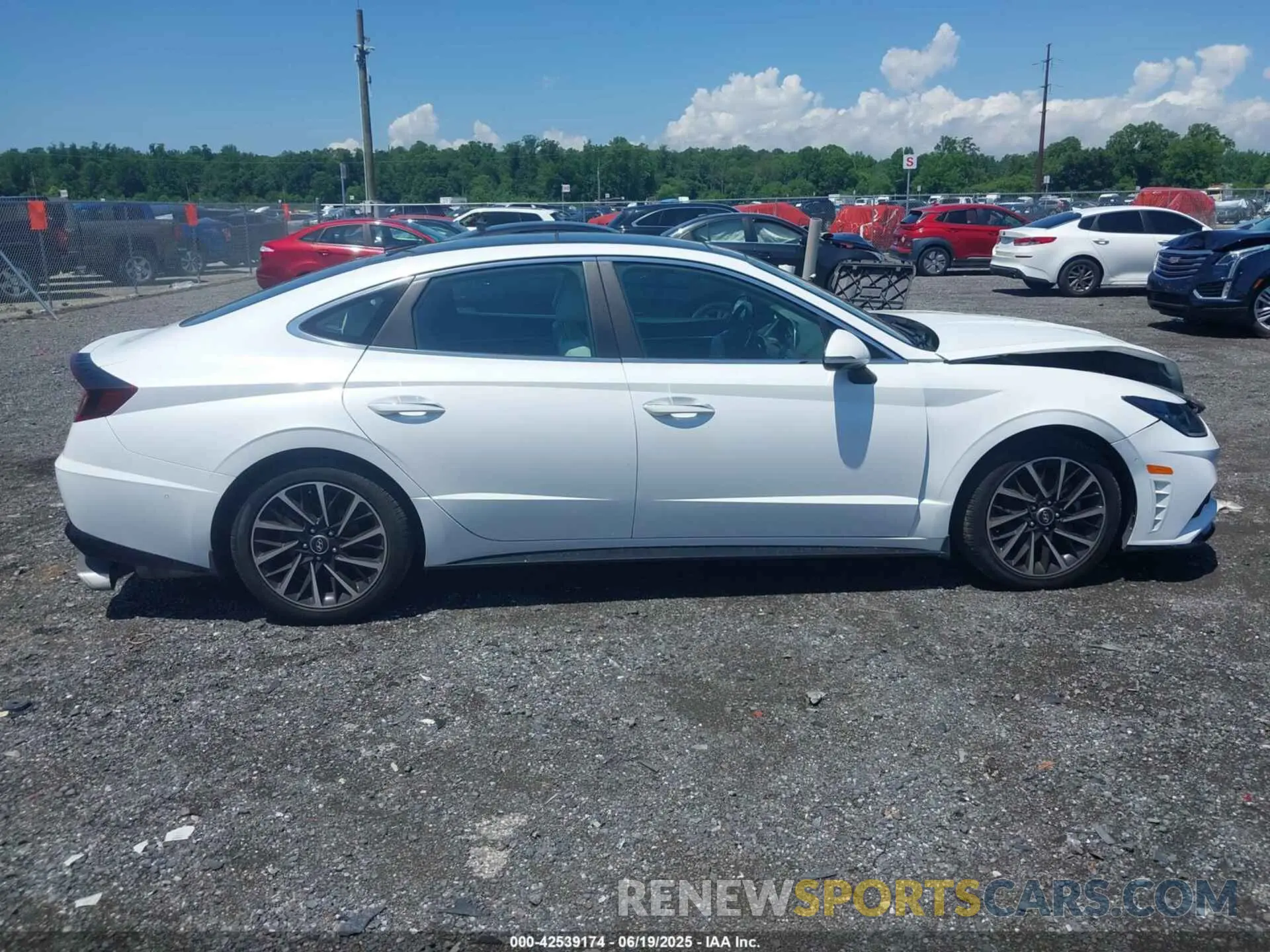 13 Photograph of a damaged car 5NPEH4J25MH072732 HYUNDAI SONATA 2021
