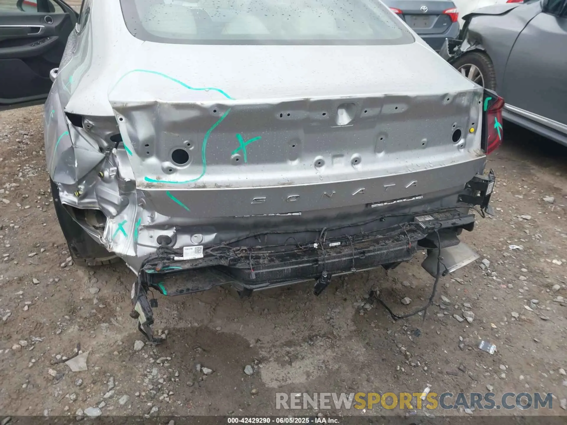 6 Photograph of a damaged car 5NPEH4J26MH092861 HYUNDAI SONATA 2021