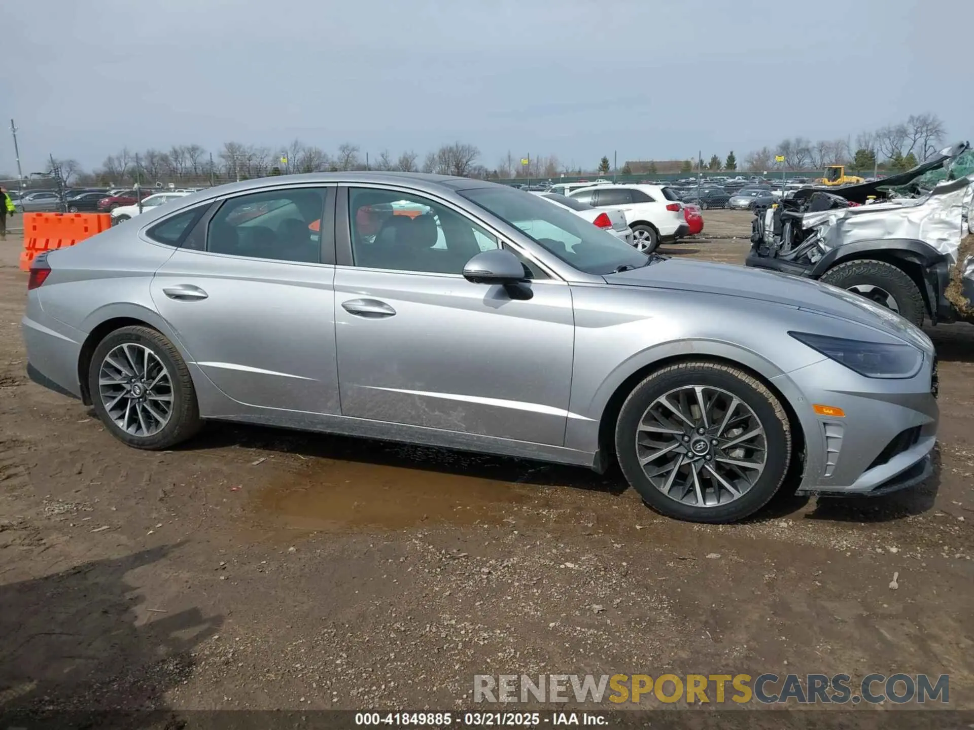 13 Photograph of a damaged car 5NPEH4J26MH123073 HYUNDAI SONATA 2021