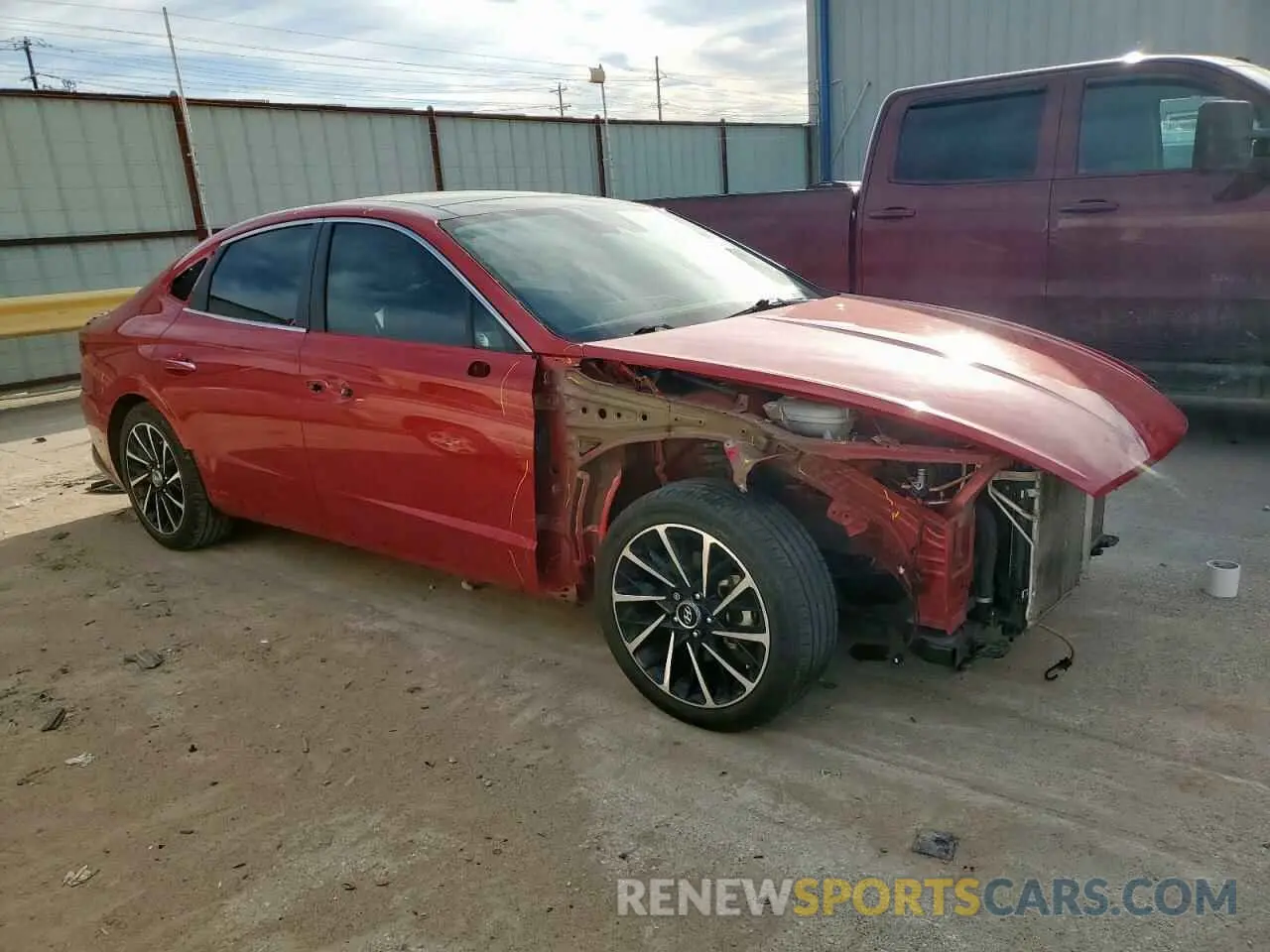 4 Photograph of a damaged car 5NPEH4J27MH071114 HYUNDAI SONATA 2021