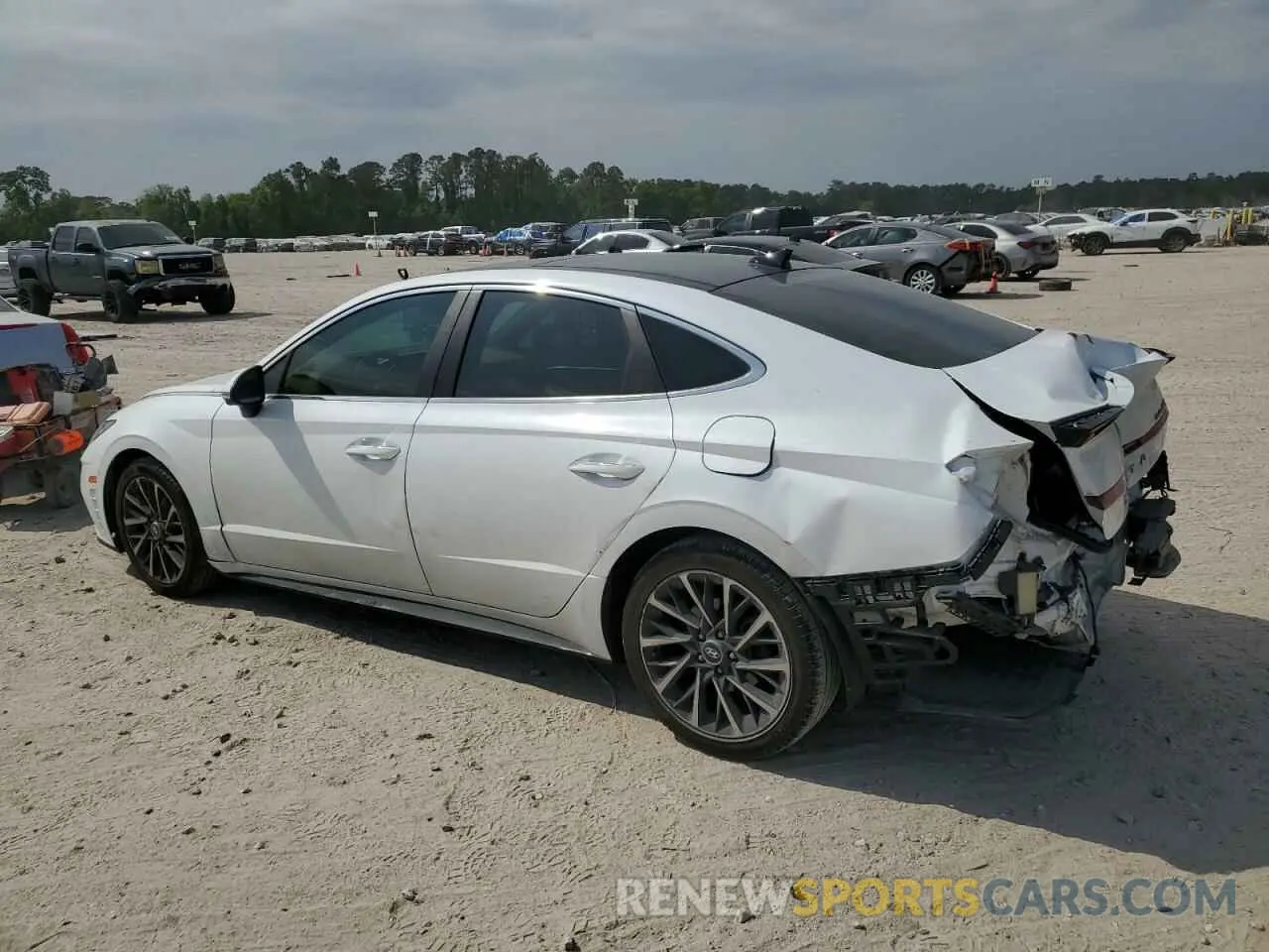 2 Photograph of a damaged car 5NPEH4J29MH071325 HYUNDAI SONATA 2021