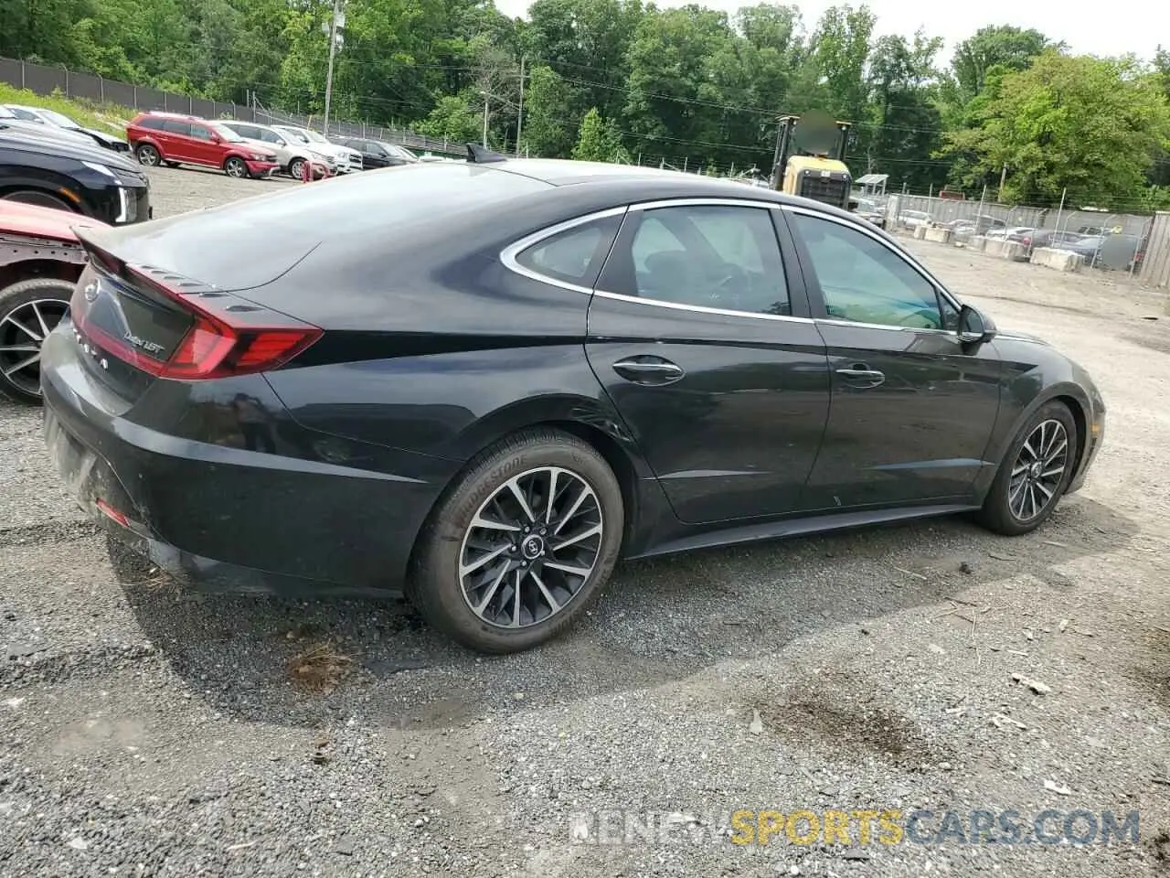 3 Photograph of a damaged car 5NPEH4J2XMH070541 HYUNDAI SONATA 2021