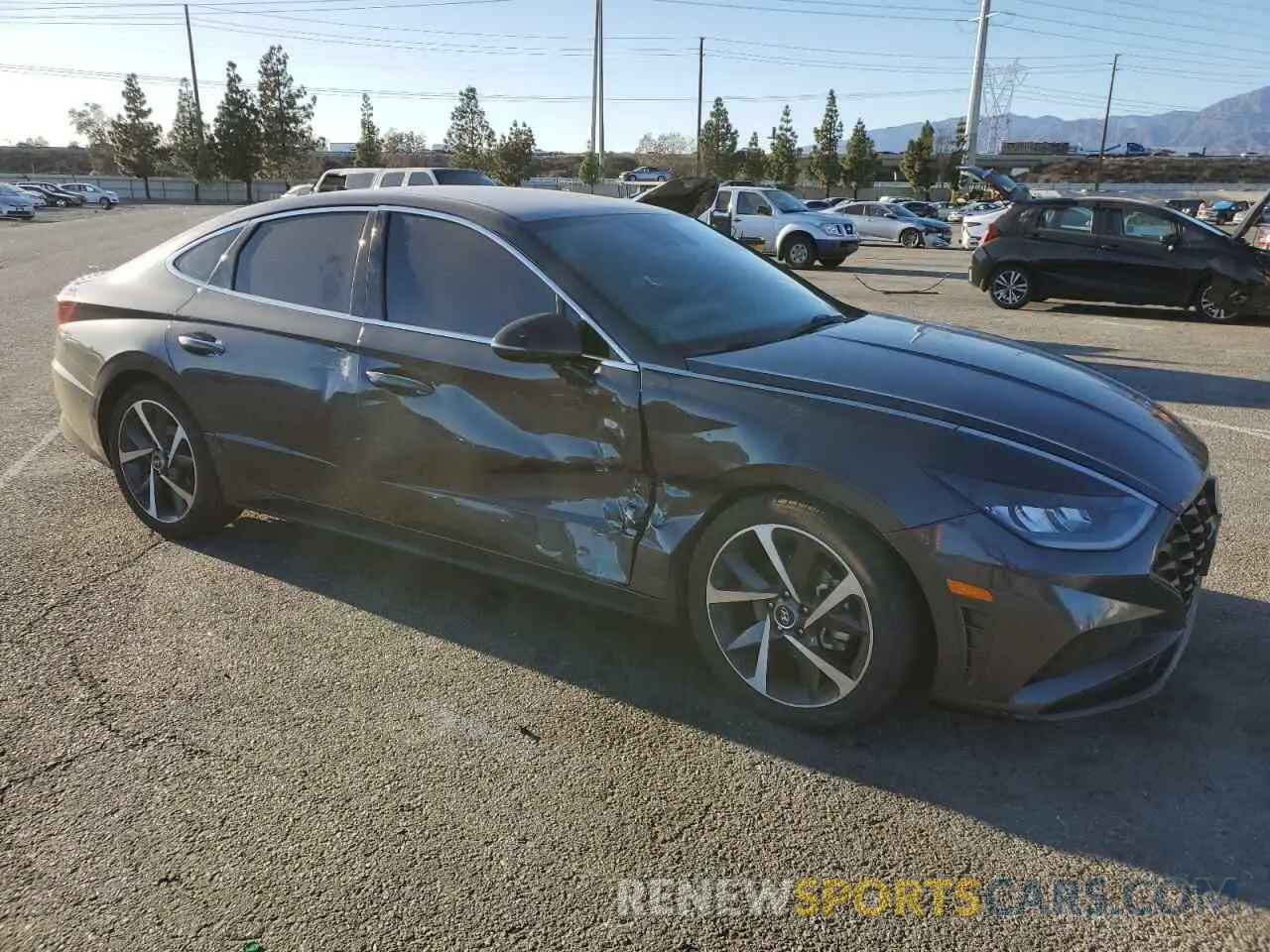 4 Photograph of a damaged car 5NPEJ4J20MH064459 HYUNDAI SONATA 2021