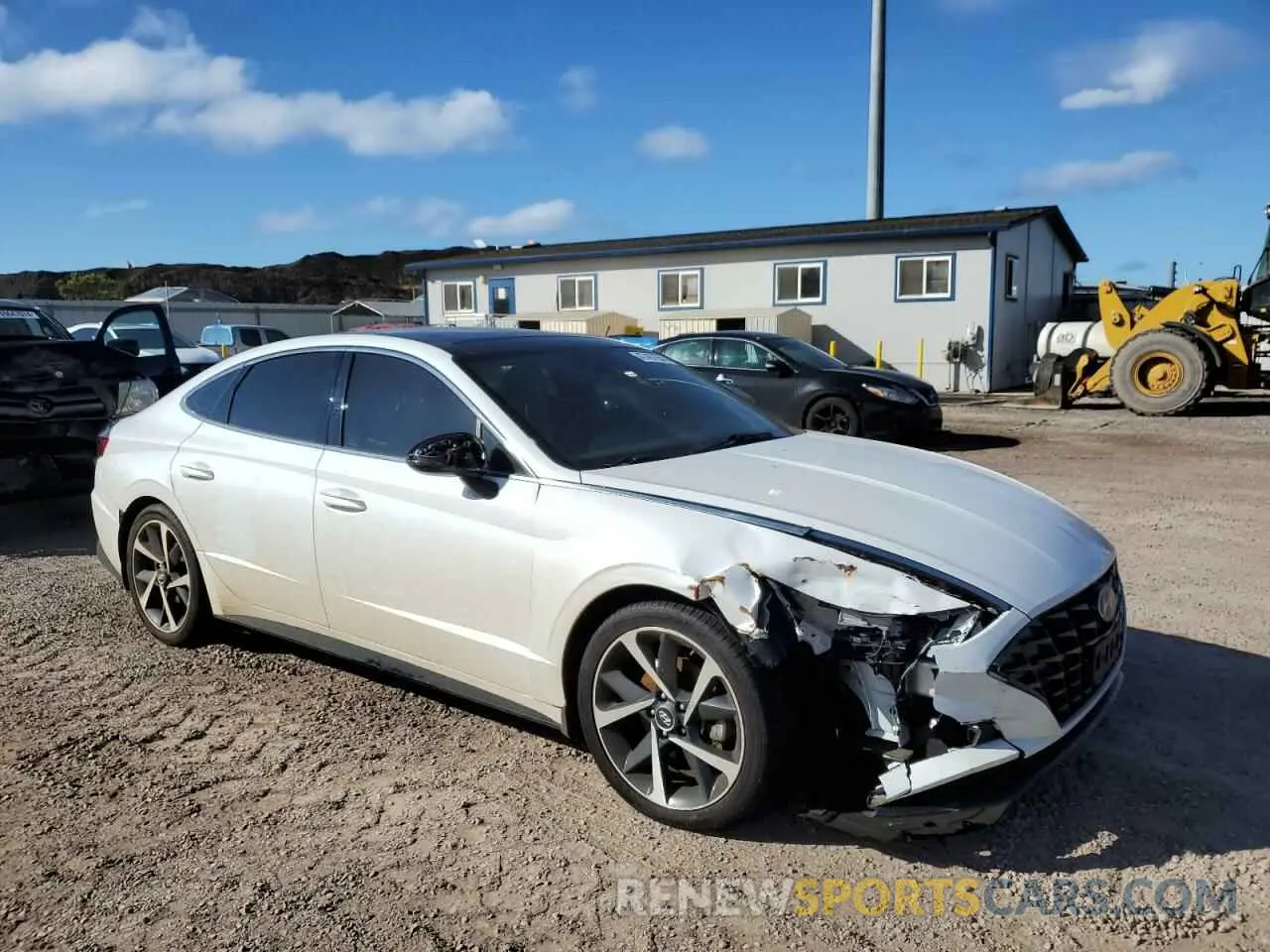 4 Photograph of a damaged car 5NPEJ4J21MH081383 HYUNDAI SONATA 2021