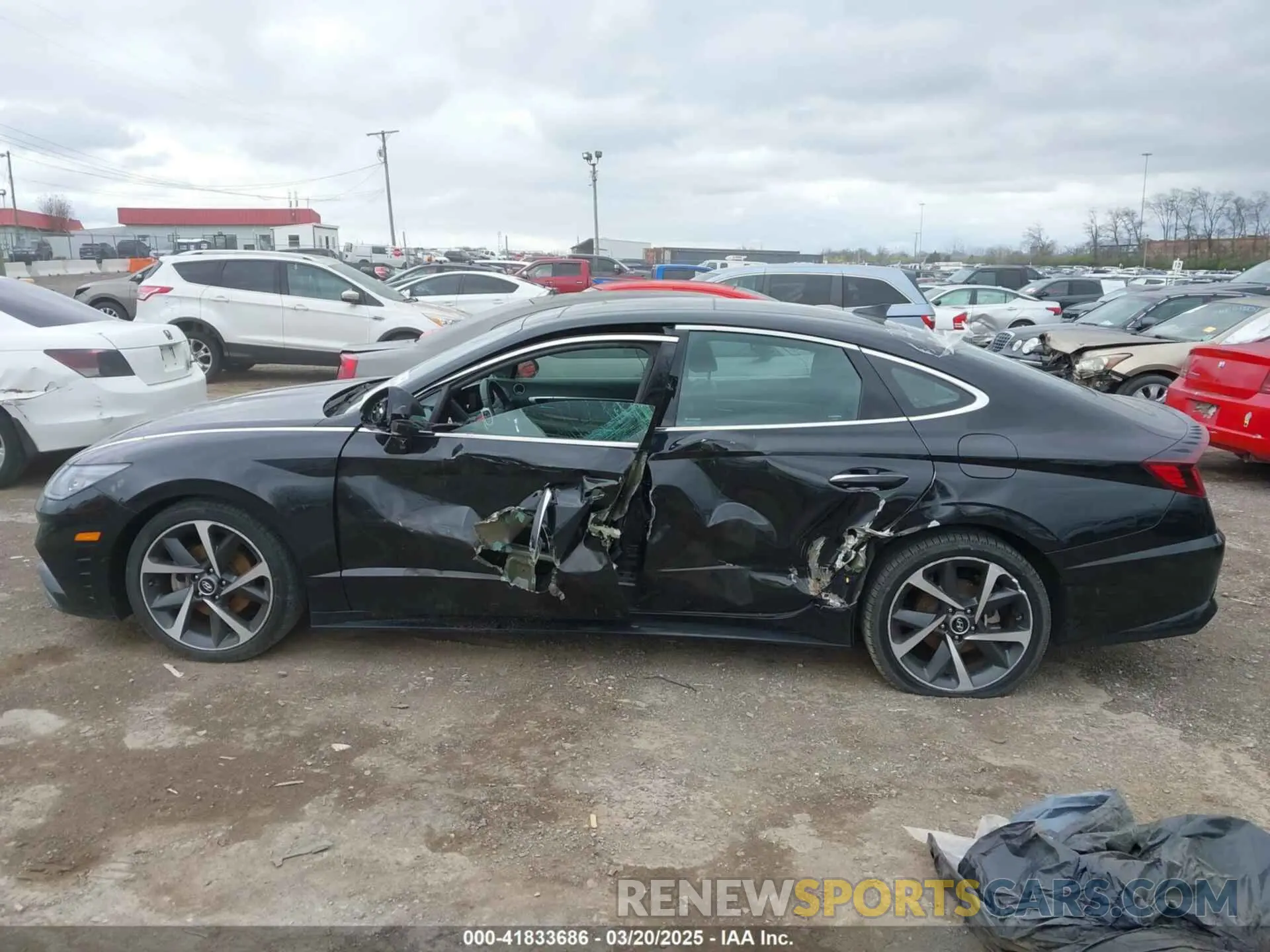 15 Photograph of a damaged car 5NPEJ4J21MH111126 HYUNDAI SONATA 2021