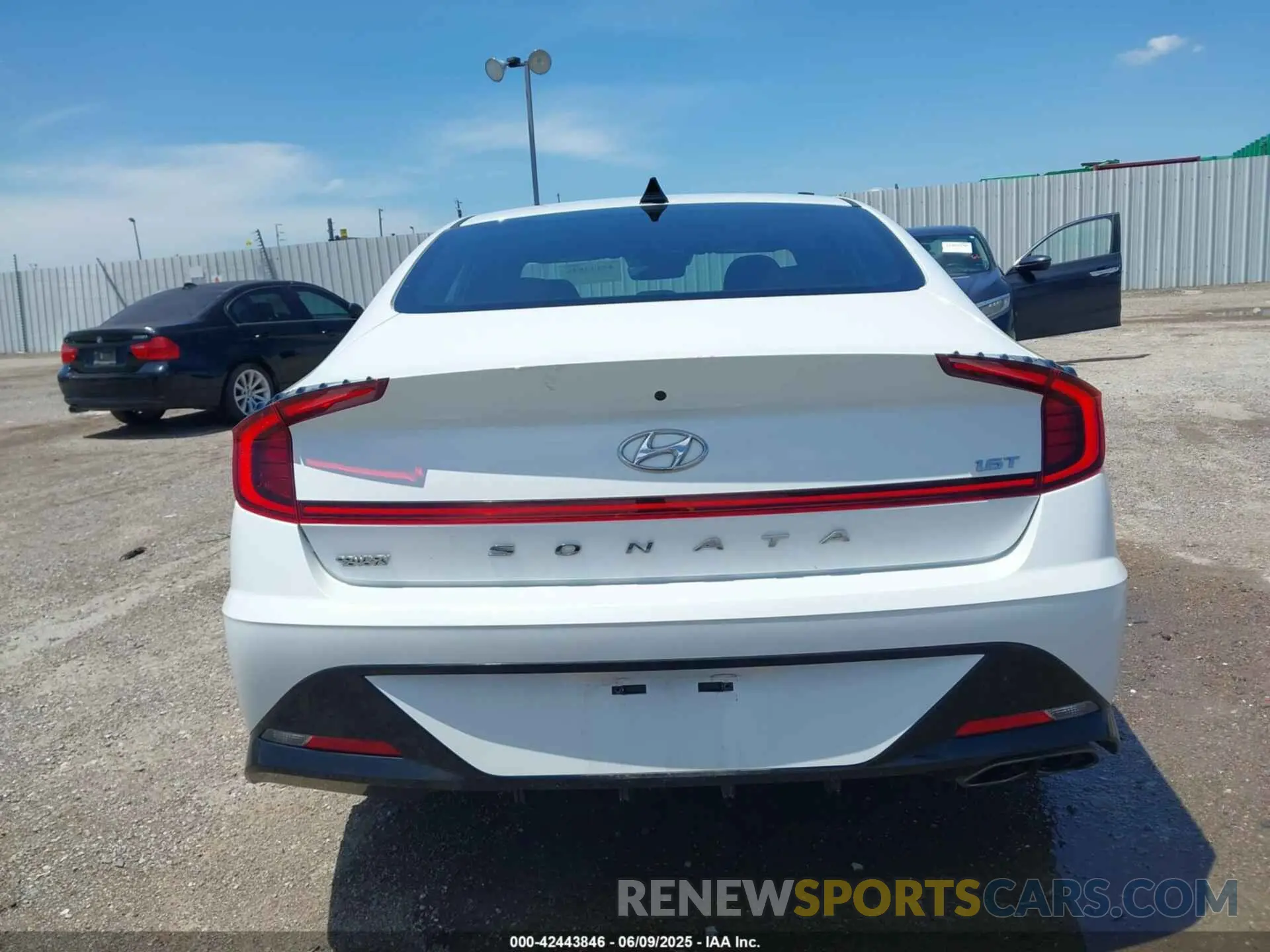 16 Photograph of a damaged car 5NPEJ4J23MH065041 HYUNDAI SONATA 2021