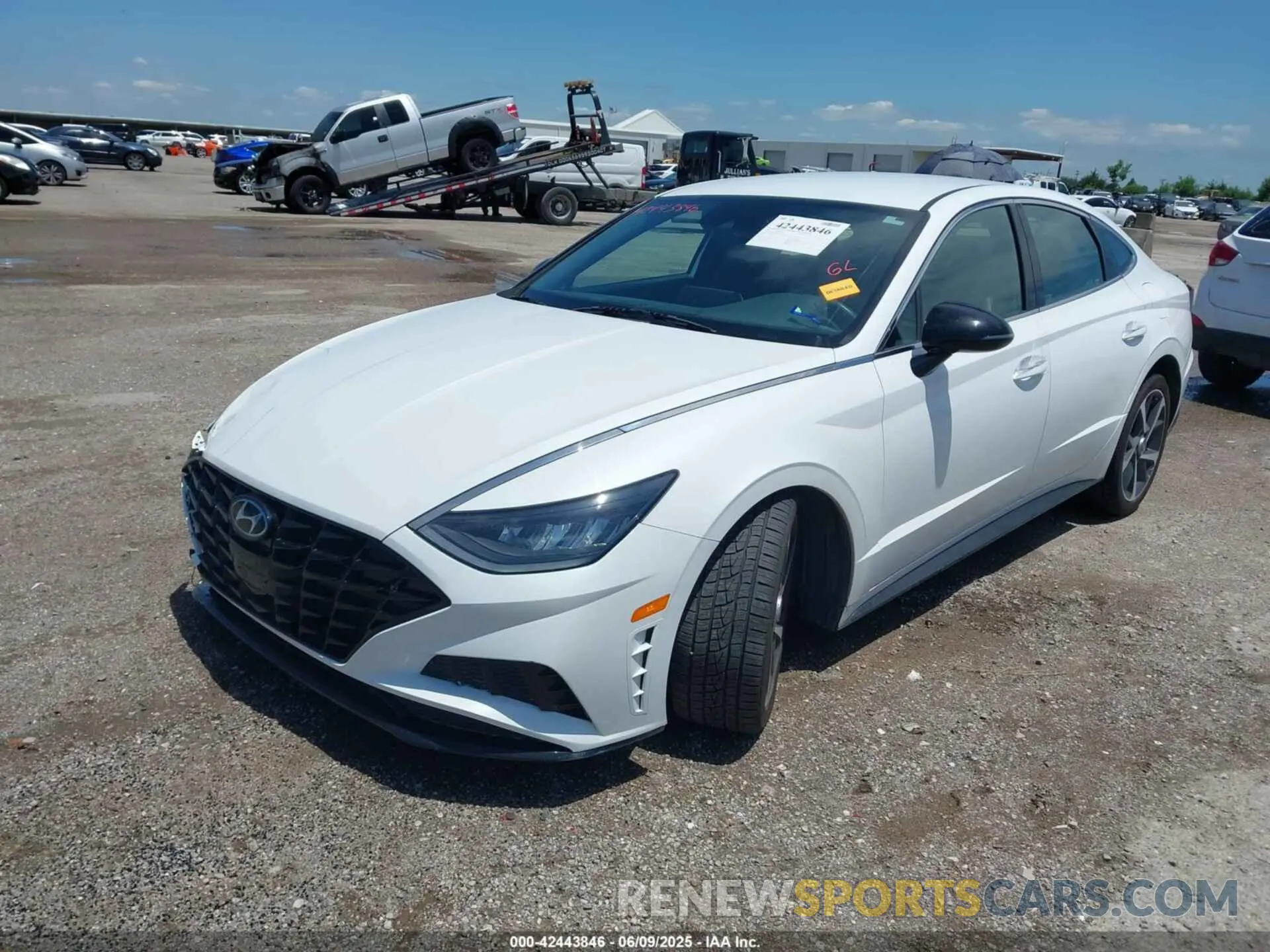 2 Photograph of a damaged car 5NPEJ4J23MH065041 HYUNDAI SONATA 2021