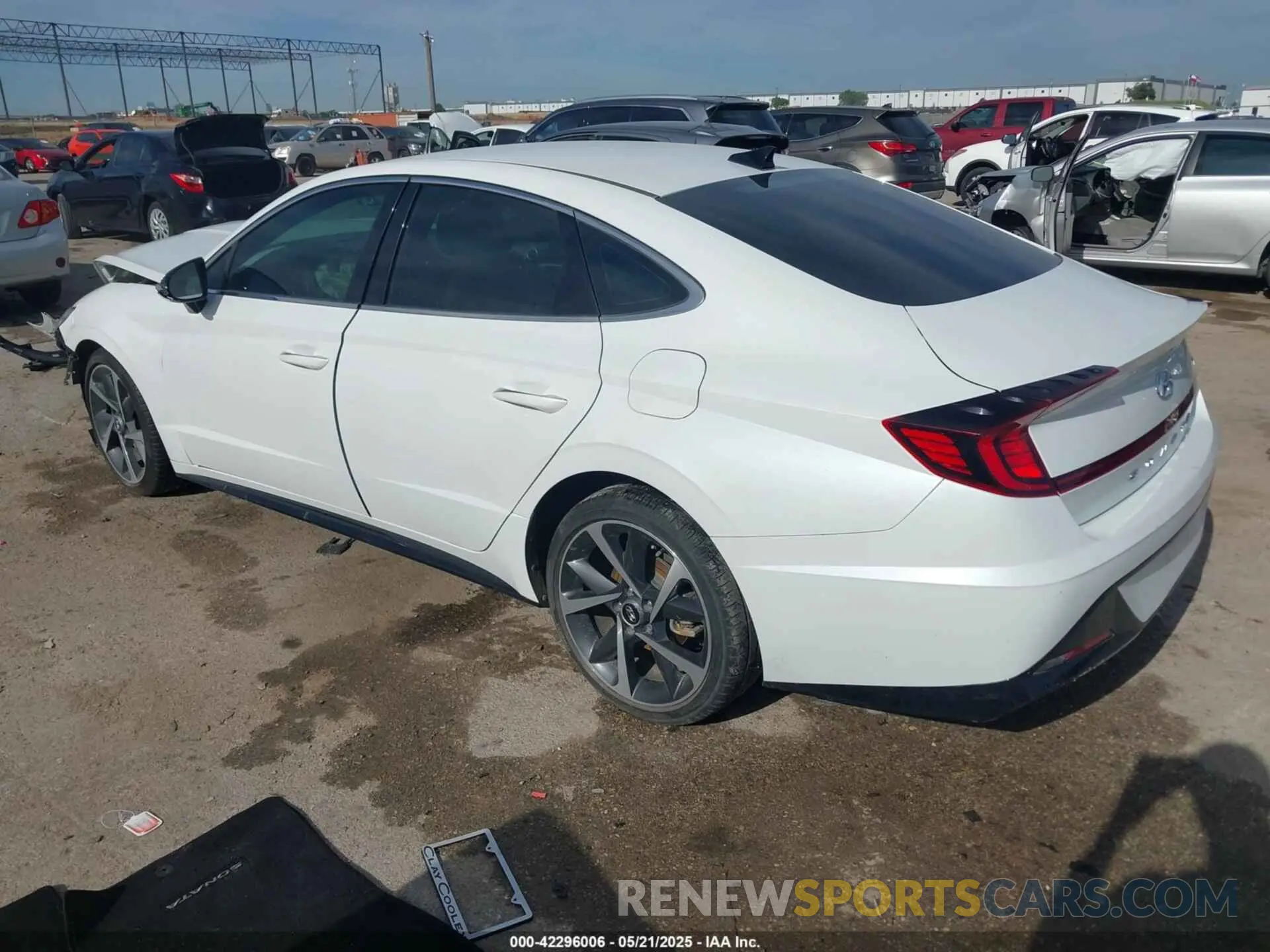 3 Photograph of a damaged car 5NPEJ4J24MH097531 HYUNDAI SONATA 2021