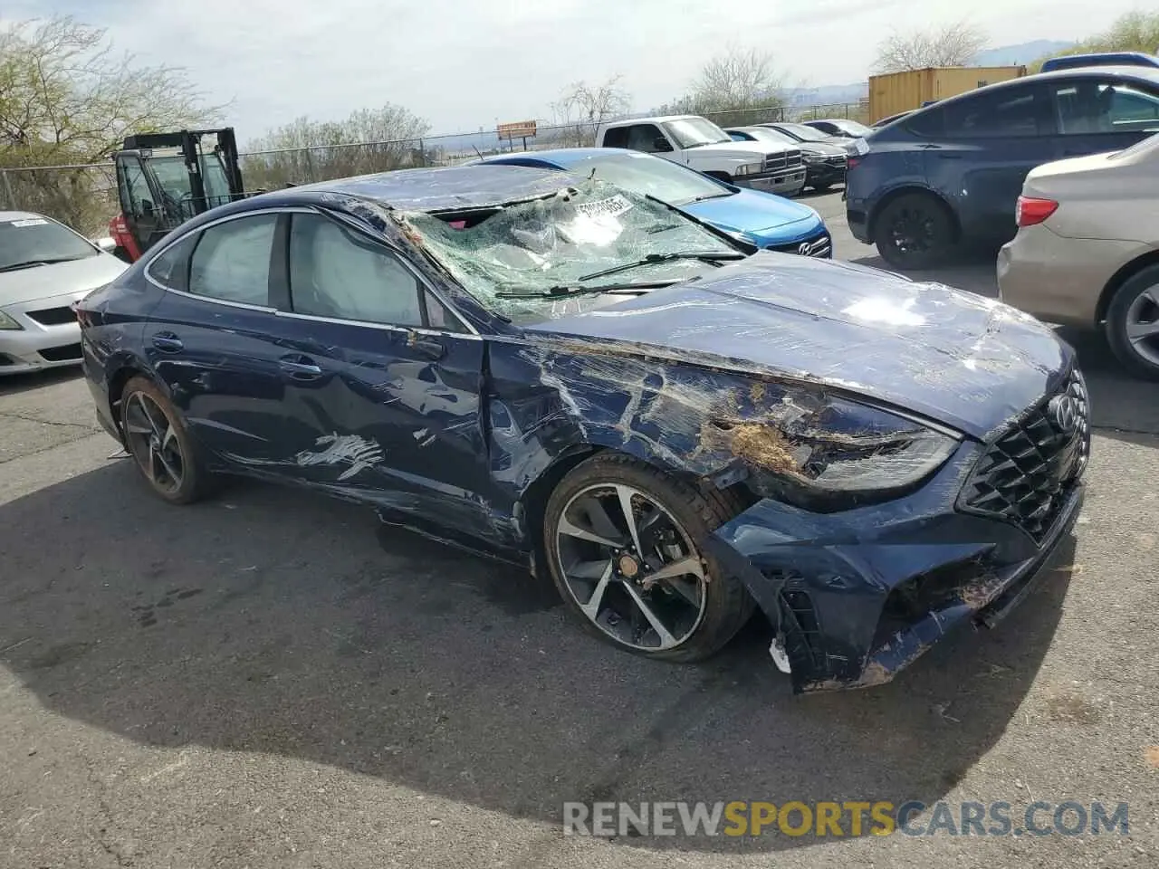4 Photograph of a damaged car 5NPEJ4J24MH099022 HYUNDAI SONATA 2021