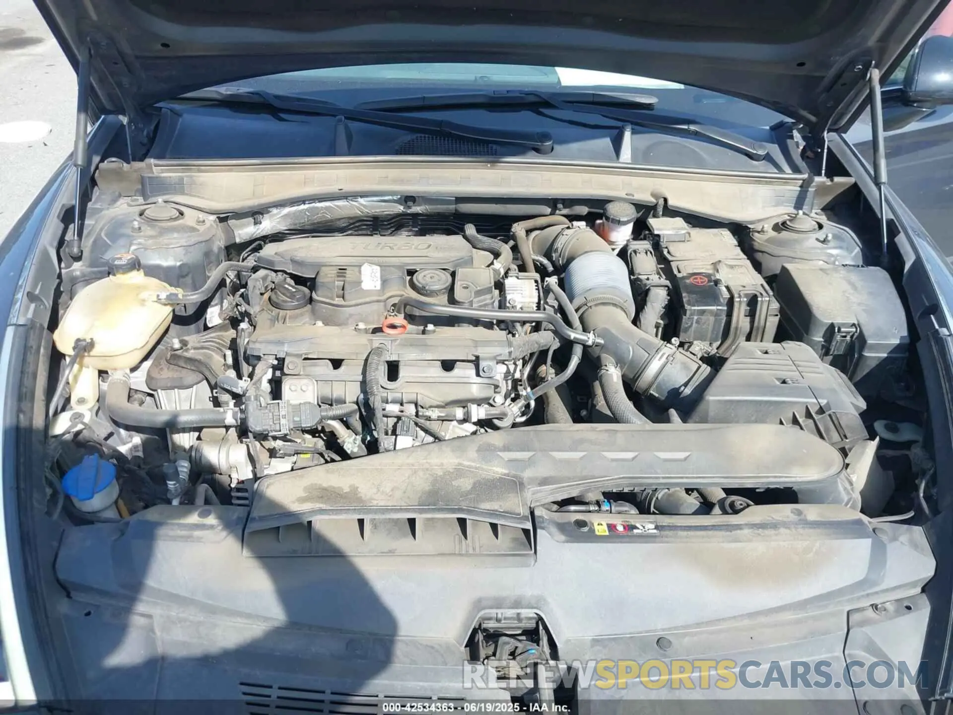 10 Photograph of a damaged car 5NPEJ4J24MH107670 HYUNDAI SONATA 2021
