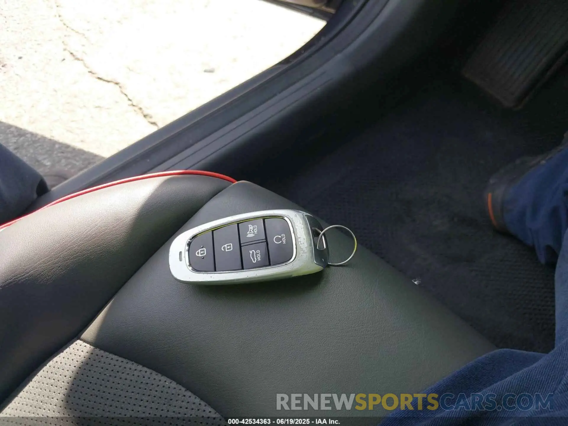 11 Photograph of a damaged car 5NPEJ4J24MH107670 HYUNDAI SONATA 2021