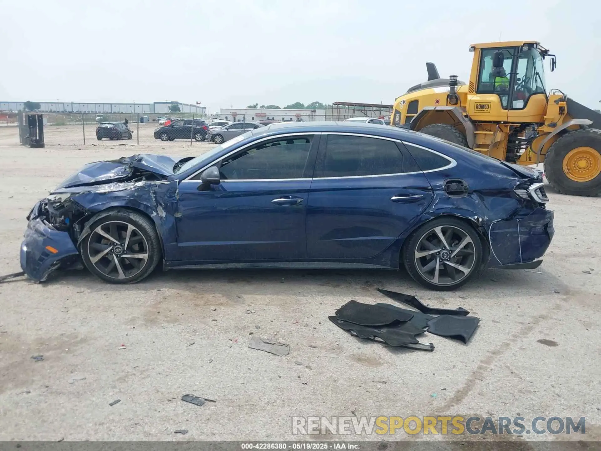 14 Photograph of a damaged car 5NPEJ4J25MH116457 HYUNDAI SONATA 2021