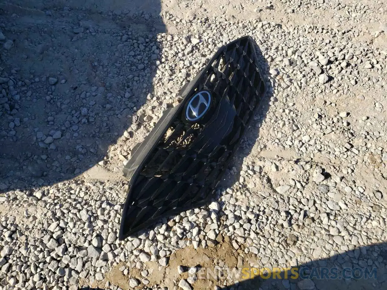 14 Photograph of a damaged car 5NPEJ4J27MH133132 HYUNDAI SONATA 2021