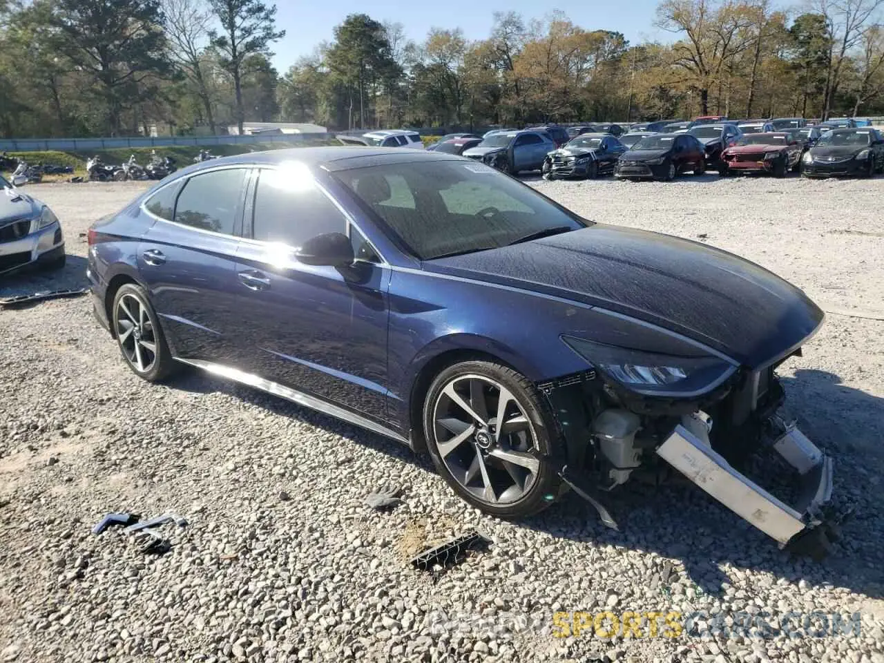 4 Photograph of a damaged car 5NPEJ4J27MH133132 HYUNDAI SONATA 2021
