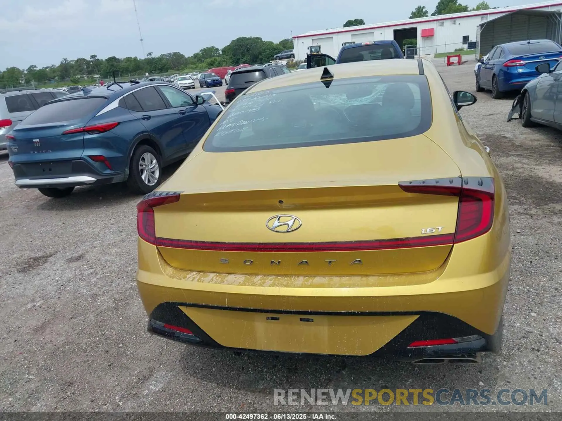 16 Photograph of a damaged car 5NPEJ4J2XMH066378 HYUNDAI SONATA 2021