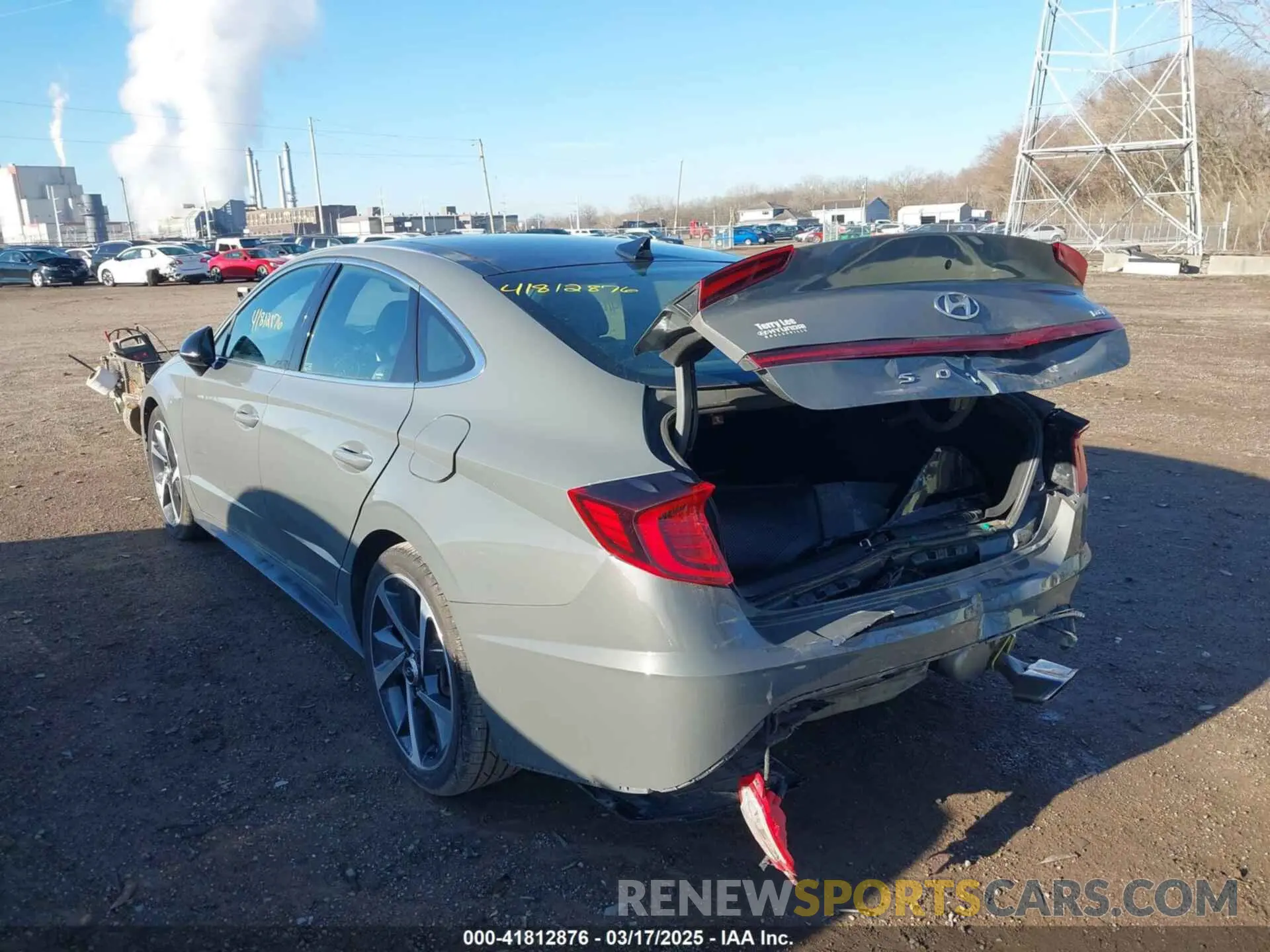3 Photograph of a damaged car 5NPEJ4J2XMH069667 HYUNDAI SONATA 2021